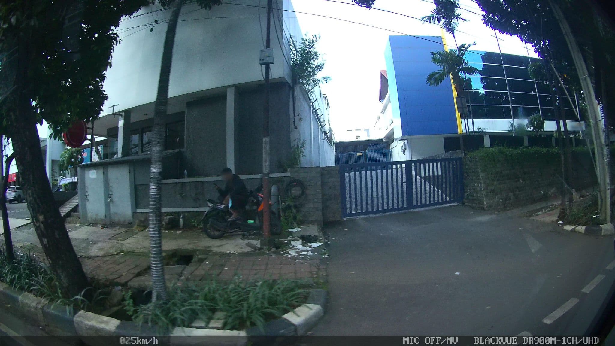 Street view near Sofyan Inn Tebet, Jakarta — © kaart_2 (CC BY-SA · Mapillary)