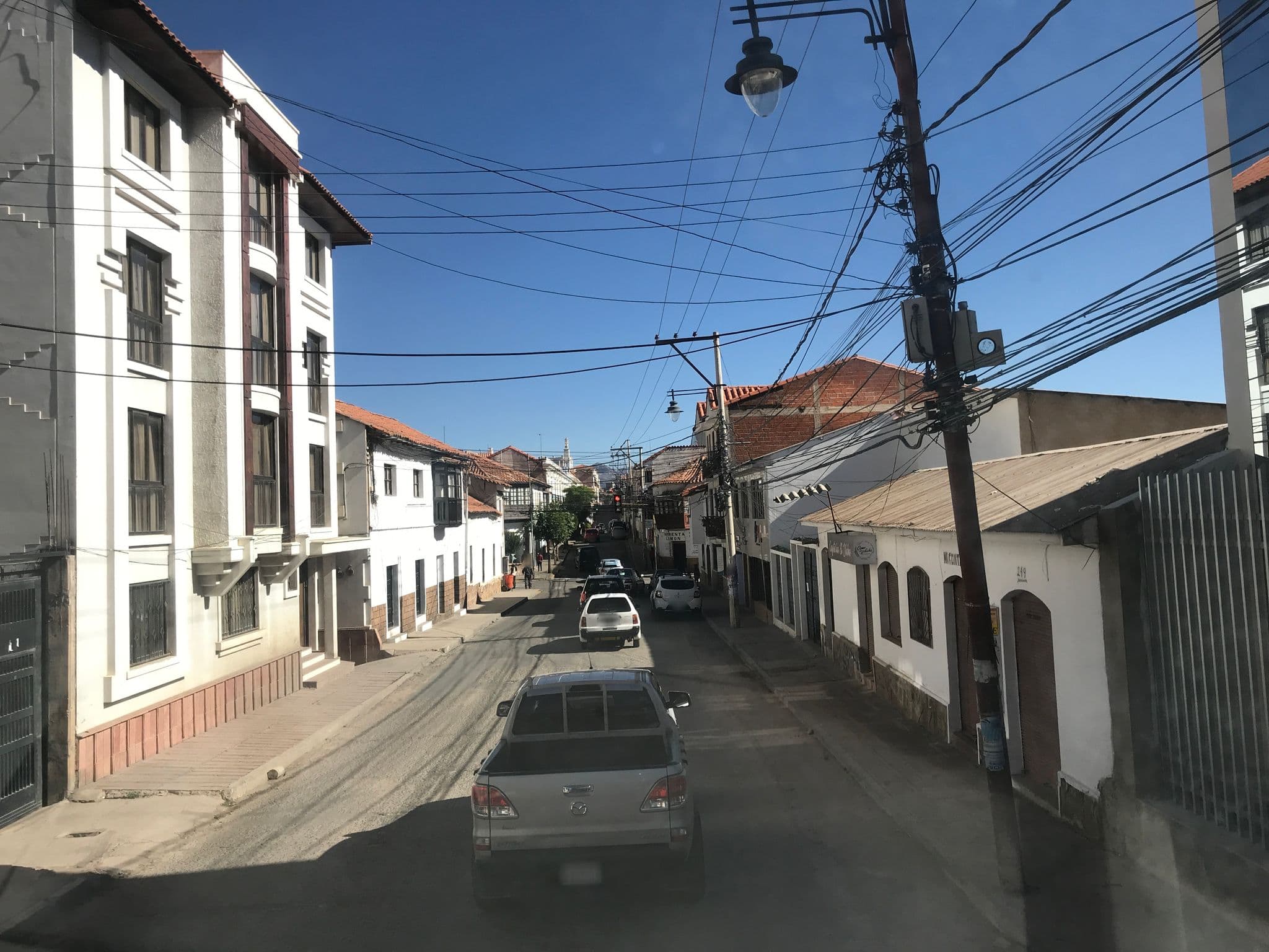 Street view near Serenidad Sucre, by Amaca., Sucre — © ejegg (CC BY-SA · Mapillary)