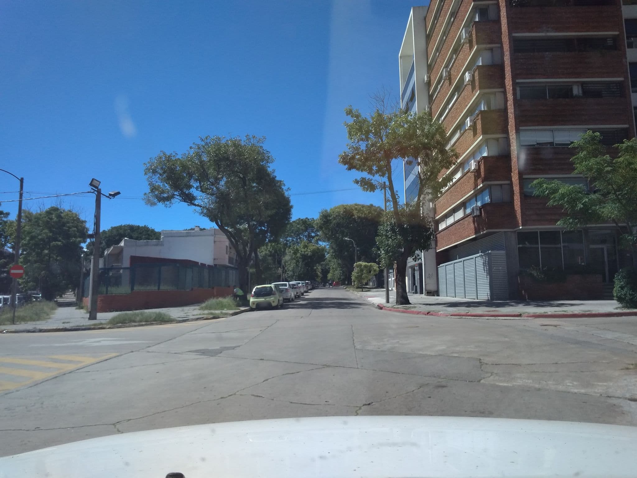 Street view near After Hotel Montevideo, Montevideo — © viniv (CC BY-SA · Mapillary)