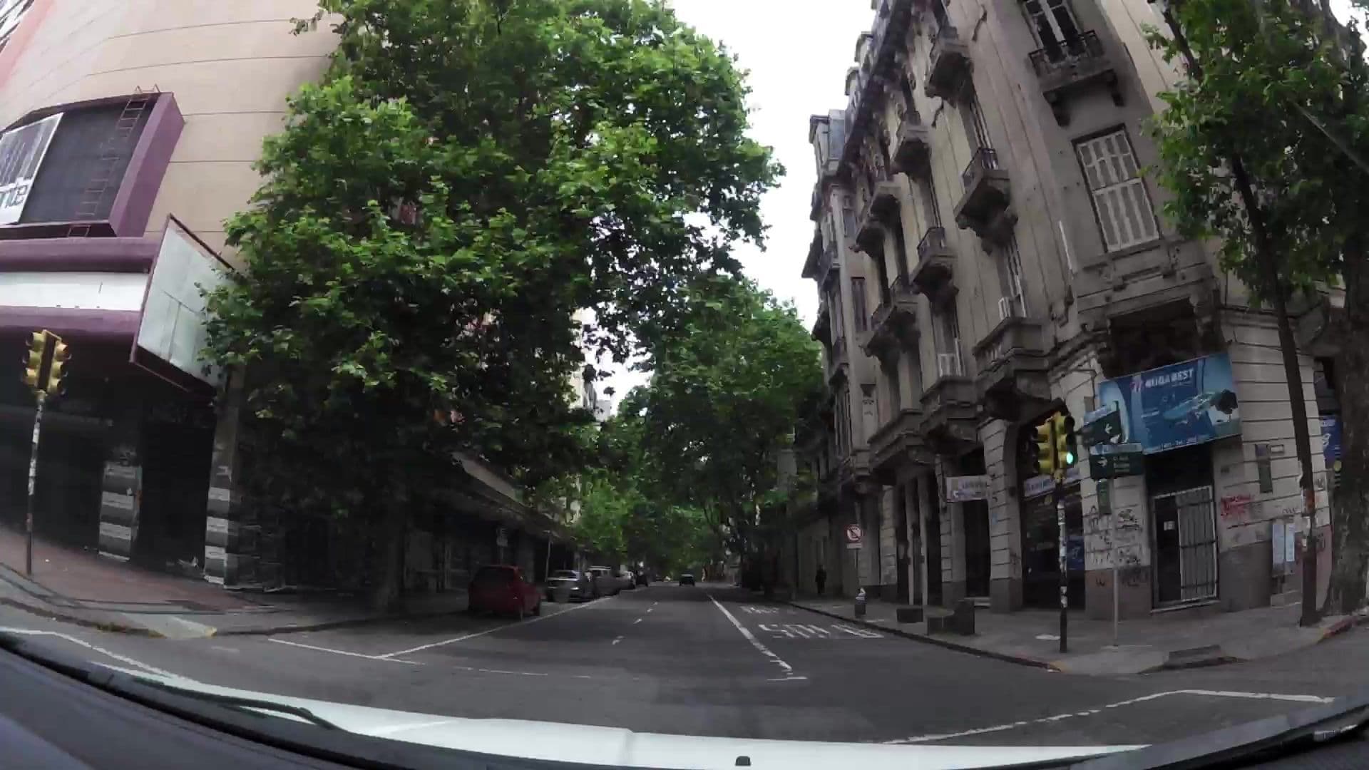 Street view near Hotel Ateneo, Montevideo — © kaartcam (CC BY-SA · Mapillary)