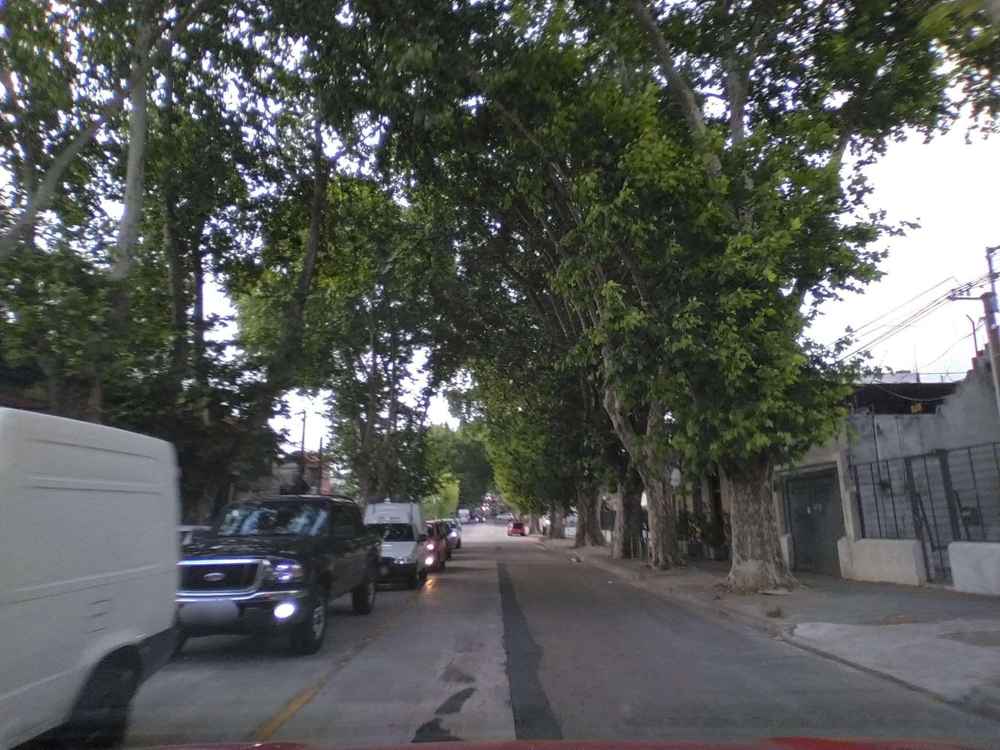 Street view near Hotel Comercio Playa, Montevideo — © freesoft_Uy (CC BY-SA · Mapillary)