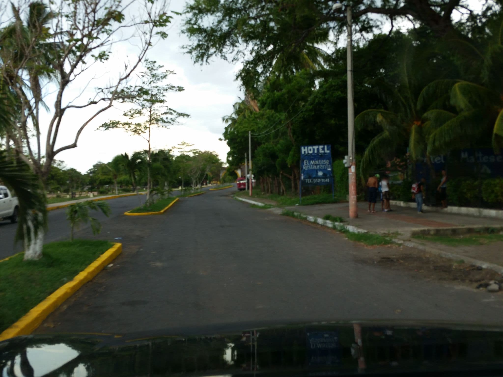 Street view near Hotel El Maltese - Frente al lago, Granada — © jaakkoh (CC BY-SA · Mapillary)