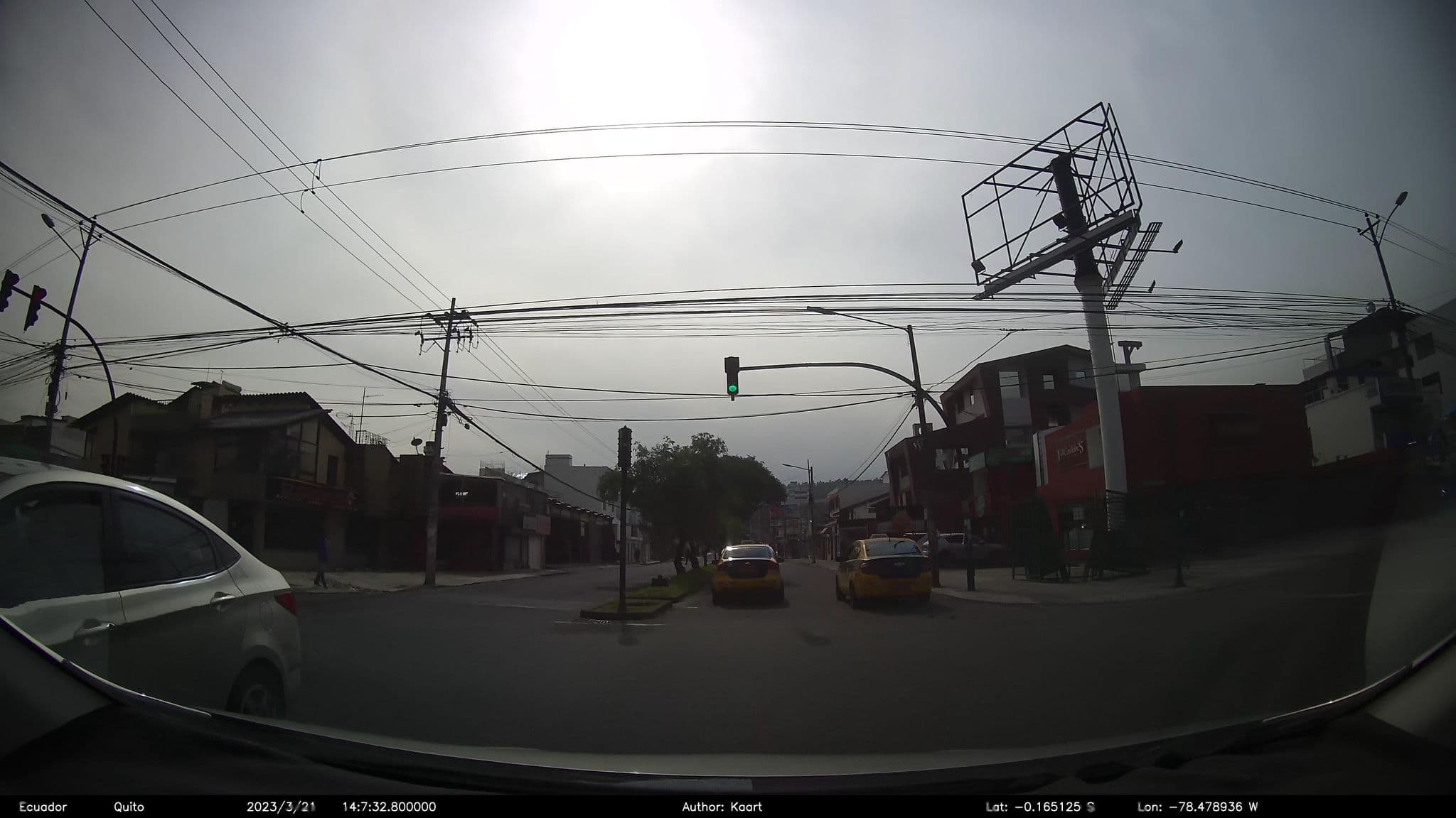 Street view near Sandmelis Wellness Hotel, Quito — © kaart_2 (CC BY-SA · Mapillary)