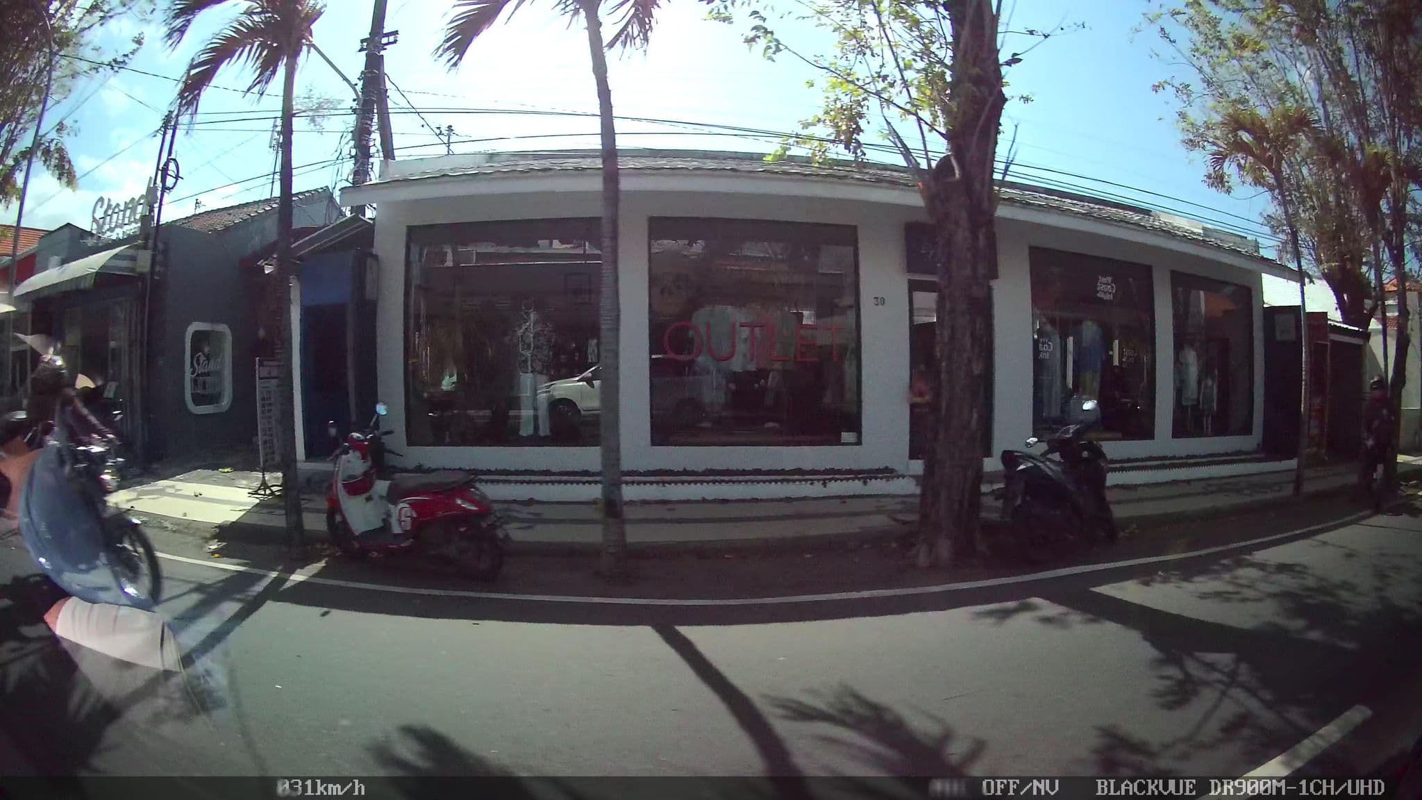 Street view near Desamuda Village, Legian