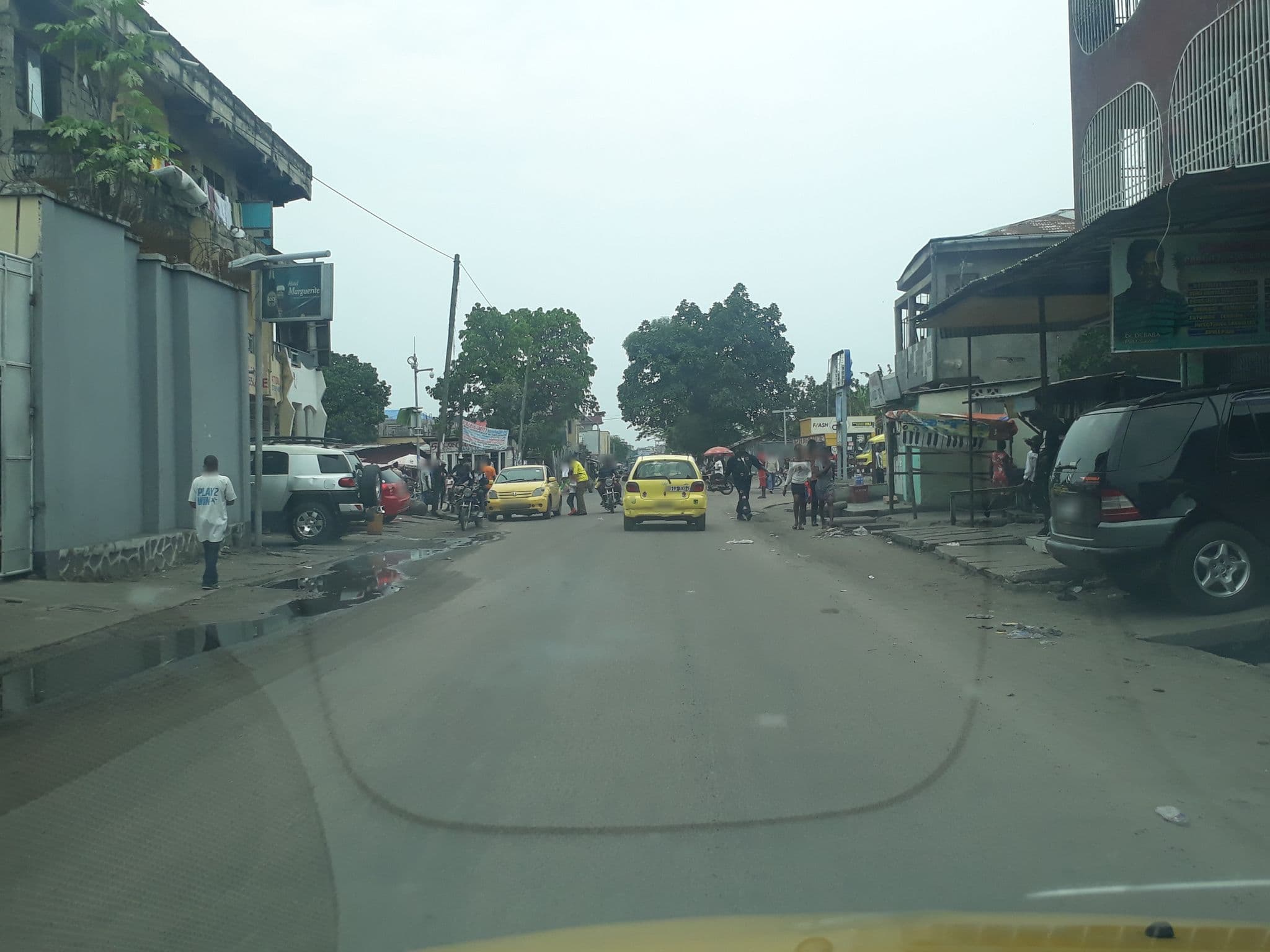 Street view near Hotel Marguerite de Kinshasa, Kinshasa — © ladis_gis_rs (CC BY-SA · Mapillary)