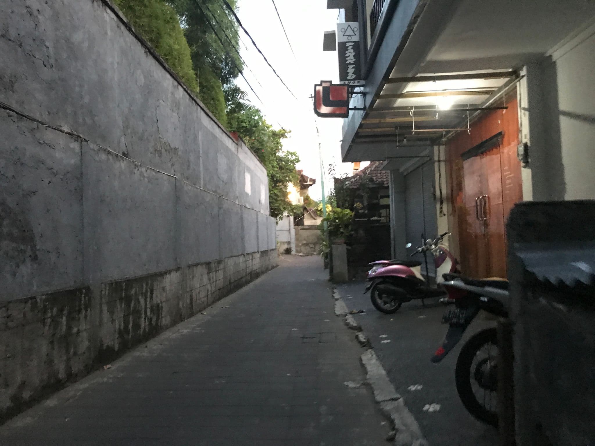 Street view near Mustika Inn, Kuta