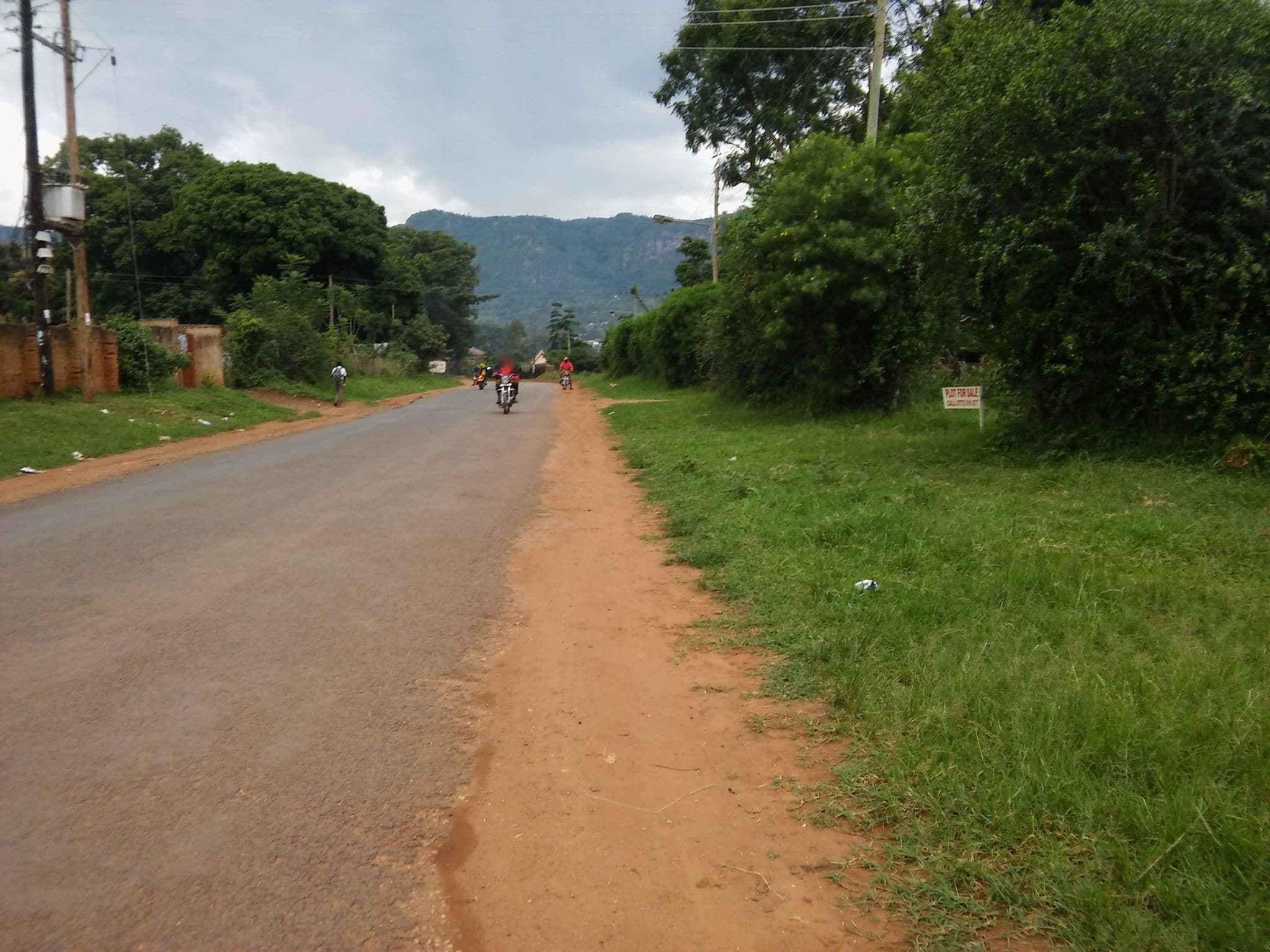 Street view near Le cottage mbale, Mbale — © hills95 (CC BY-SA · Mapillary)