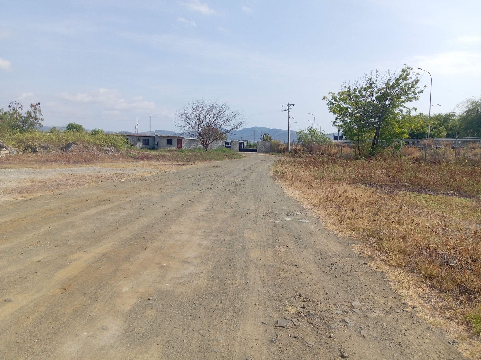 Street view near Chescos Jungle OceanView Hostel & Camping, Bahía de Caráquez — © JEAN_27carlos (CC BY-SA · Mapillary)