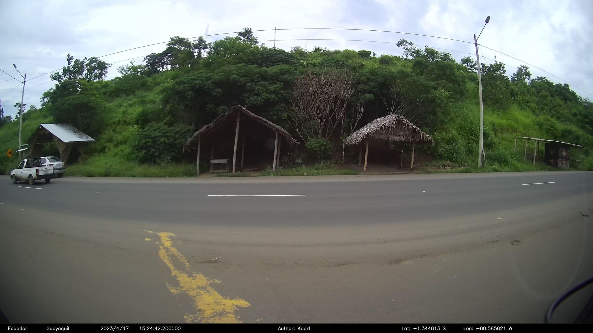 Street view near Motel "El Cine", Jipijapa — © kaart_2 (CC BY-SA · Mapillary)