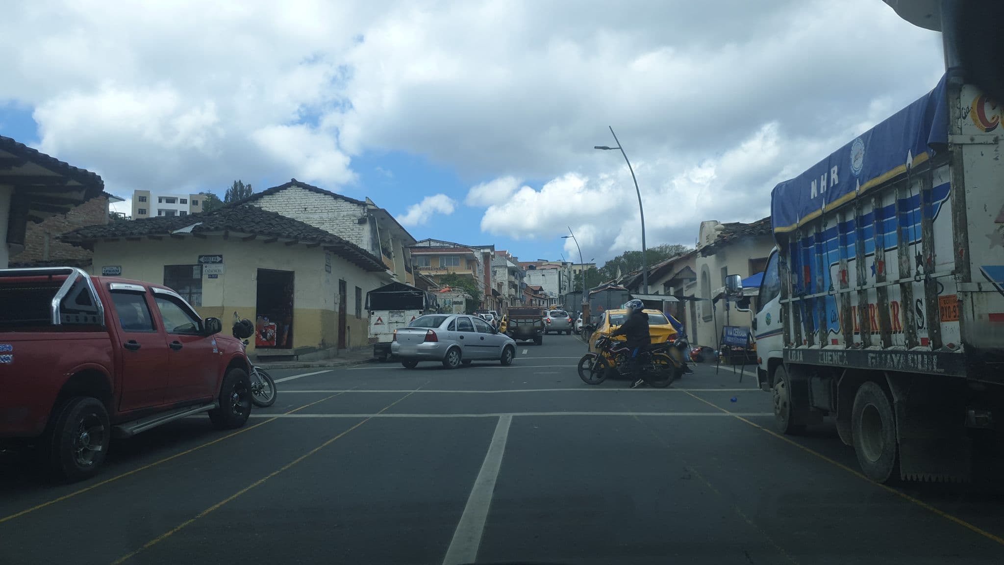Street view near Hostal Iruña, Loja — © elsuggo (CC BY-SA · Mapillary)
