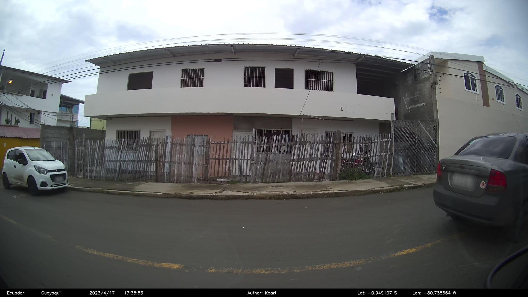 Street view near Hotel Manakin, Manta — © kaart_2 (CC BY-SA · Mapillary)