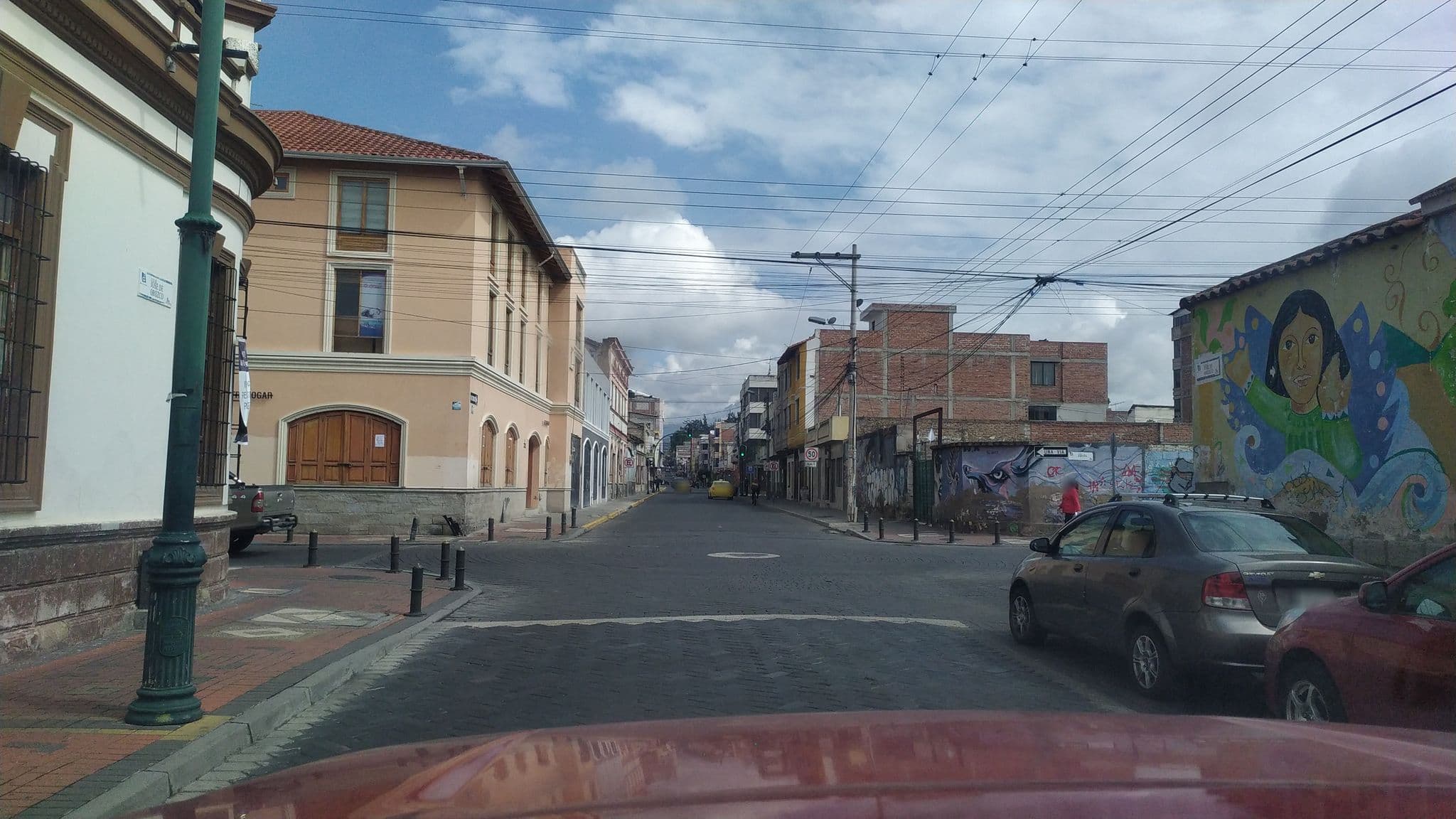 Street view near Hotel Cumbres, Riobamba — © pacarretero (CC BY-SA · Mapillary)