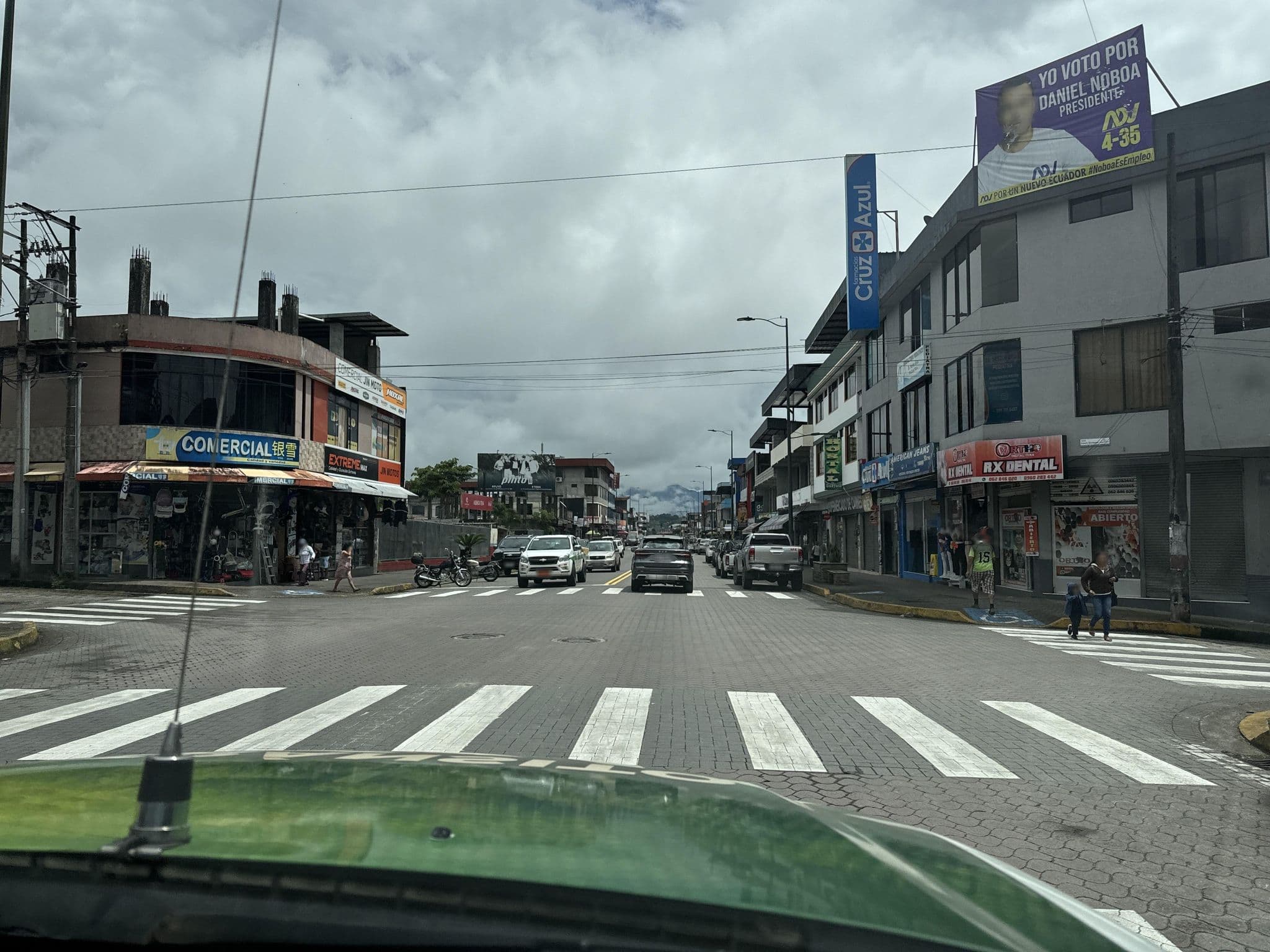 Street view near HOSTAL DIAMANTE ORIENTAL, Tena — © Segundoy (CC BY-SA · Mapillary)