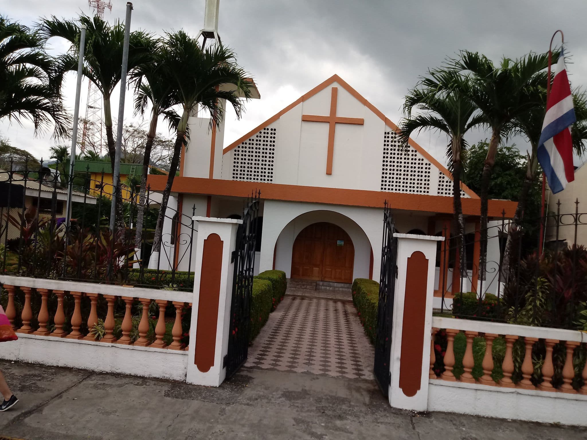 Street view near Hotel Naranjal Jaco, Jacó — © elopio (CC BY-SA · Mapillary)
