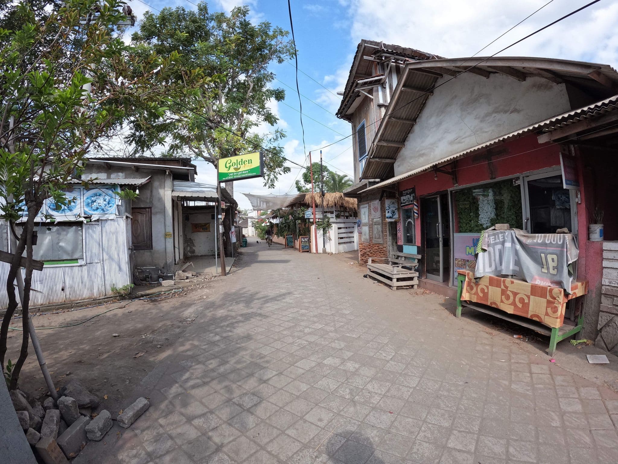 Street view near Three Little Birds Homestay, Gili Trawangan