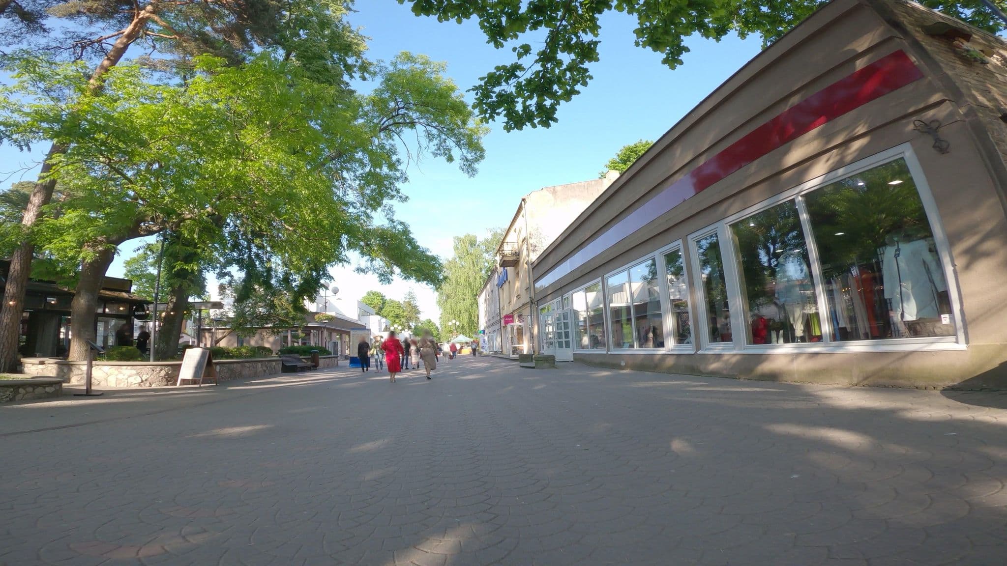 Street view near Majoru Promenāde, Jūrmala — © hellphoto (CC BY-SA · Mapillary)