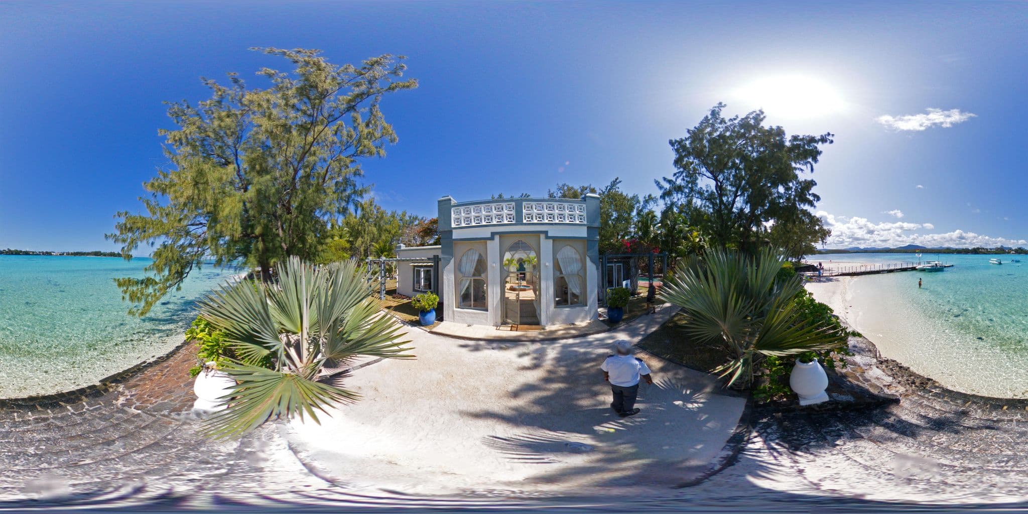 Street view near Ile Des Deux Cocos, Beau Vallon — © AllWays360 (CC BY-SA · Mapillary)