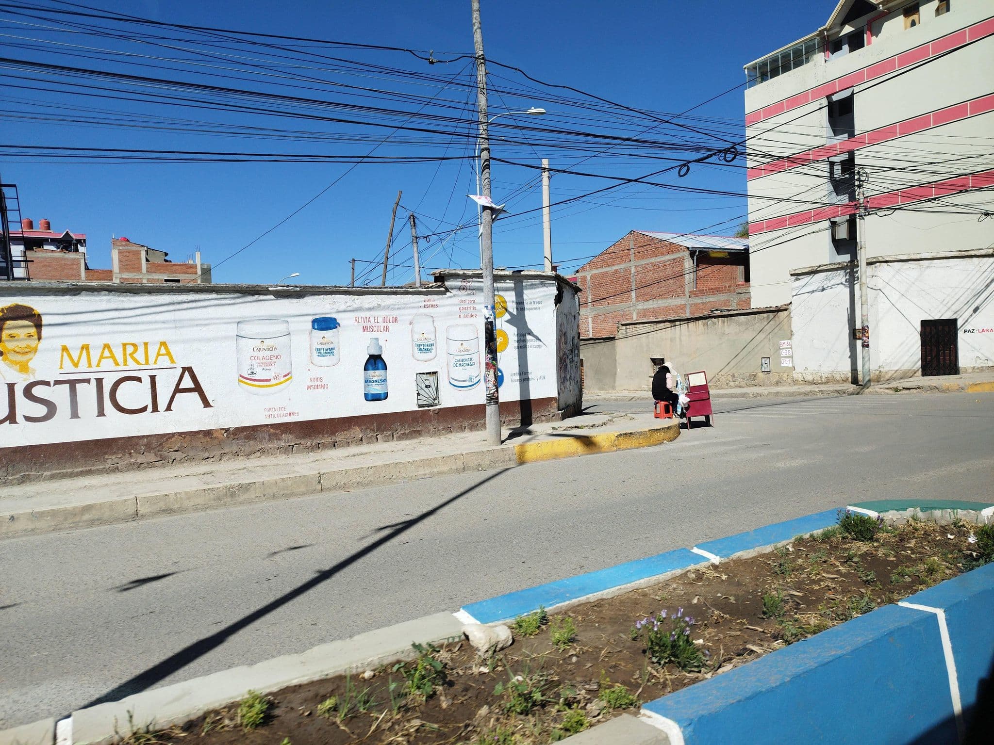 Street view near Hostal Viza, Oruro — © rodolfovar (CC BY-SA · Mapillary)