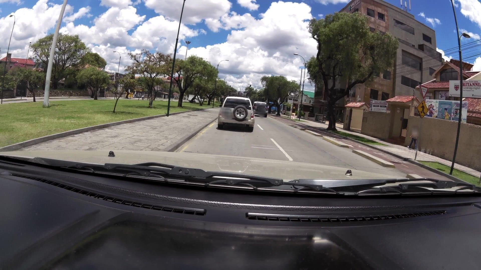 Street view near Valgus Hotel & Centro de Negocios, Cuenca — © kaartcam (CC BY-SA · Mapillary)