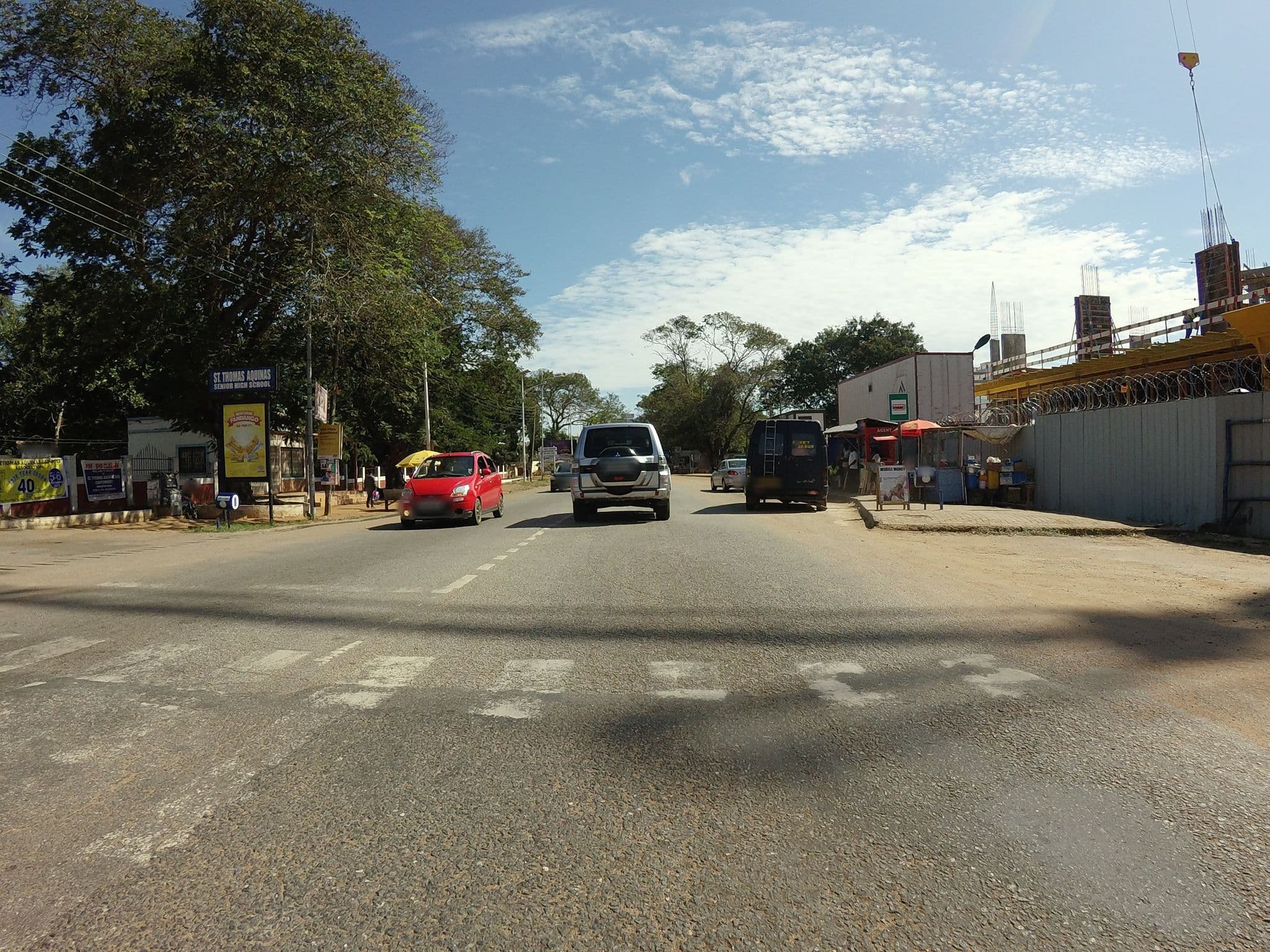 Street view near The Pelican Hotel Cantonments Accra, Osu — © mawutor (CC BY-SA · Mapillary)