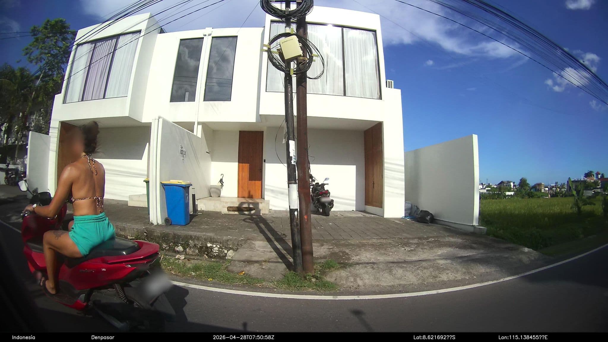 Street view near Villa Trax, Dalung — © Kaart---RIGHT (CC BY-SA · Mapillary)