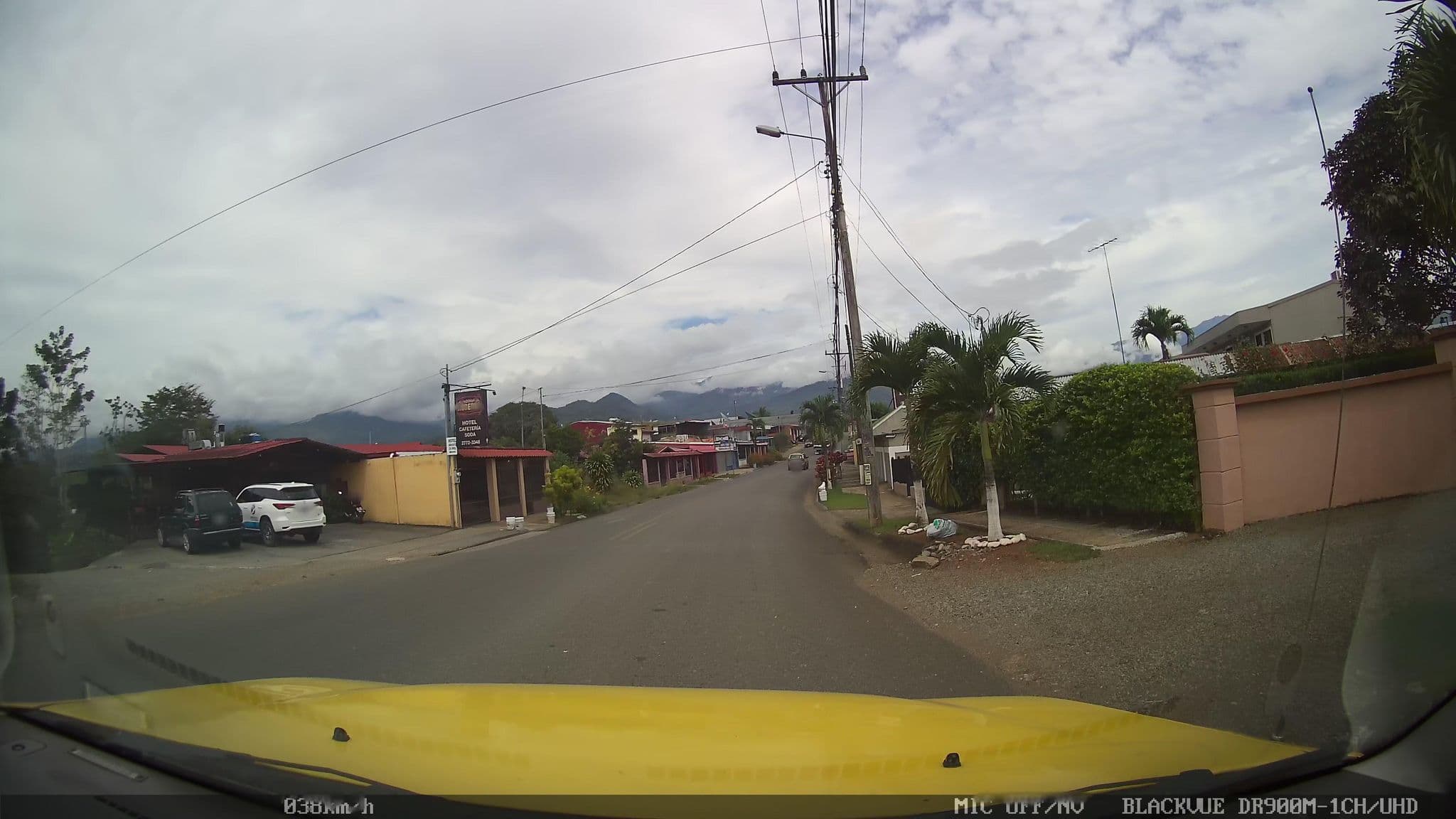 Street view near Don Roberto - Hotel y Cafetería, San Isidro — © josealb (CC BY-SA · Mapillary)