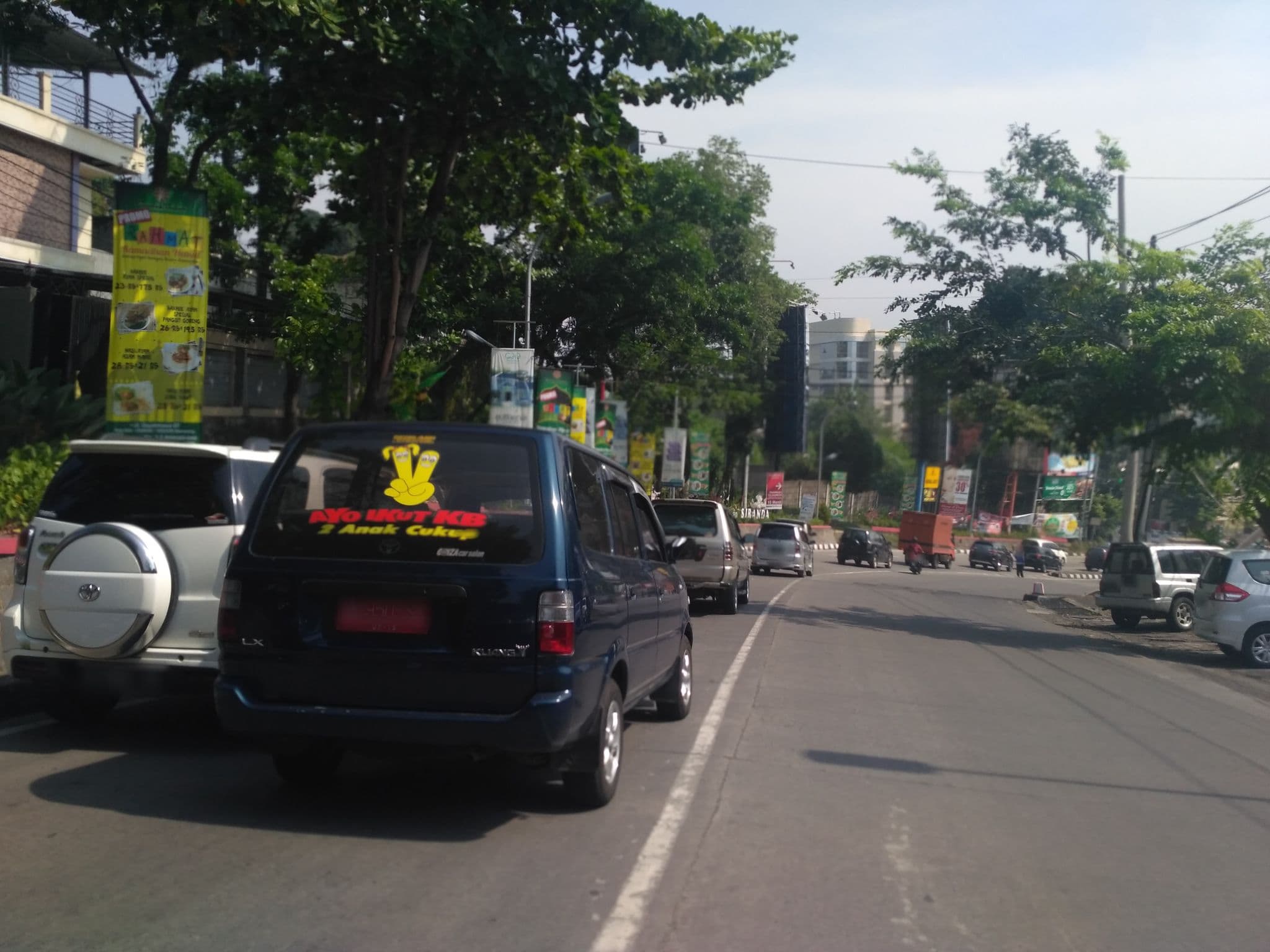 Street view near Siranda Residence, Semarang