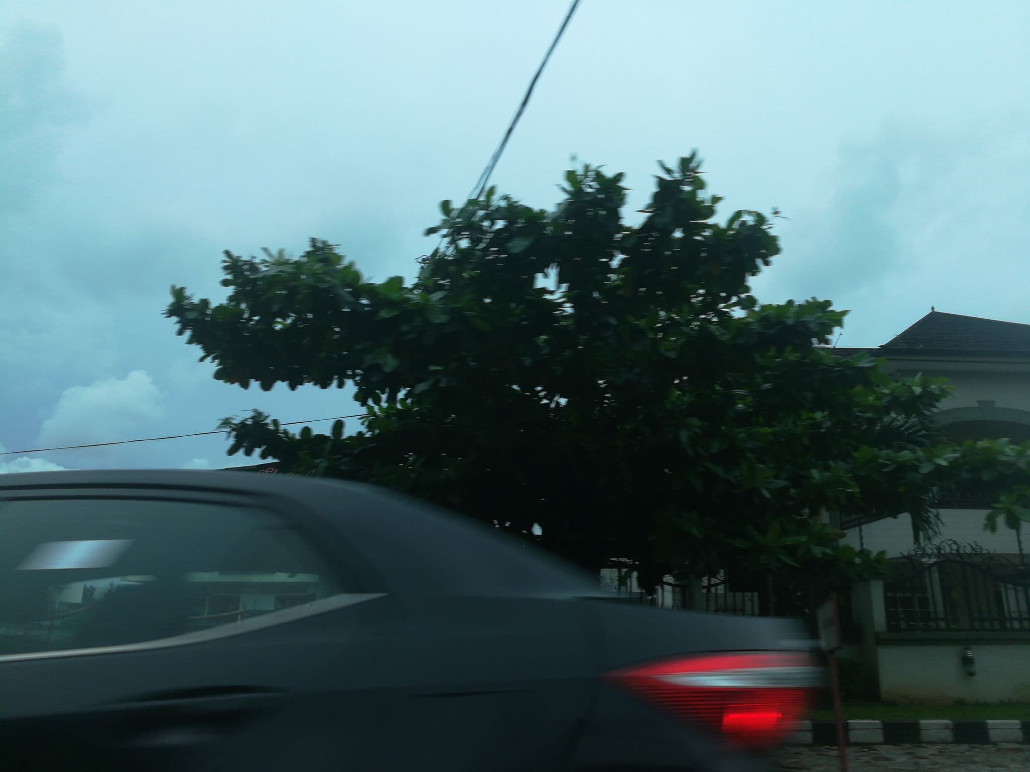 Street view near Polo Court Hotel, Port Harcourt — © ralebipim (CC BY-SA · Mapillary)