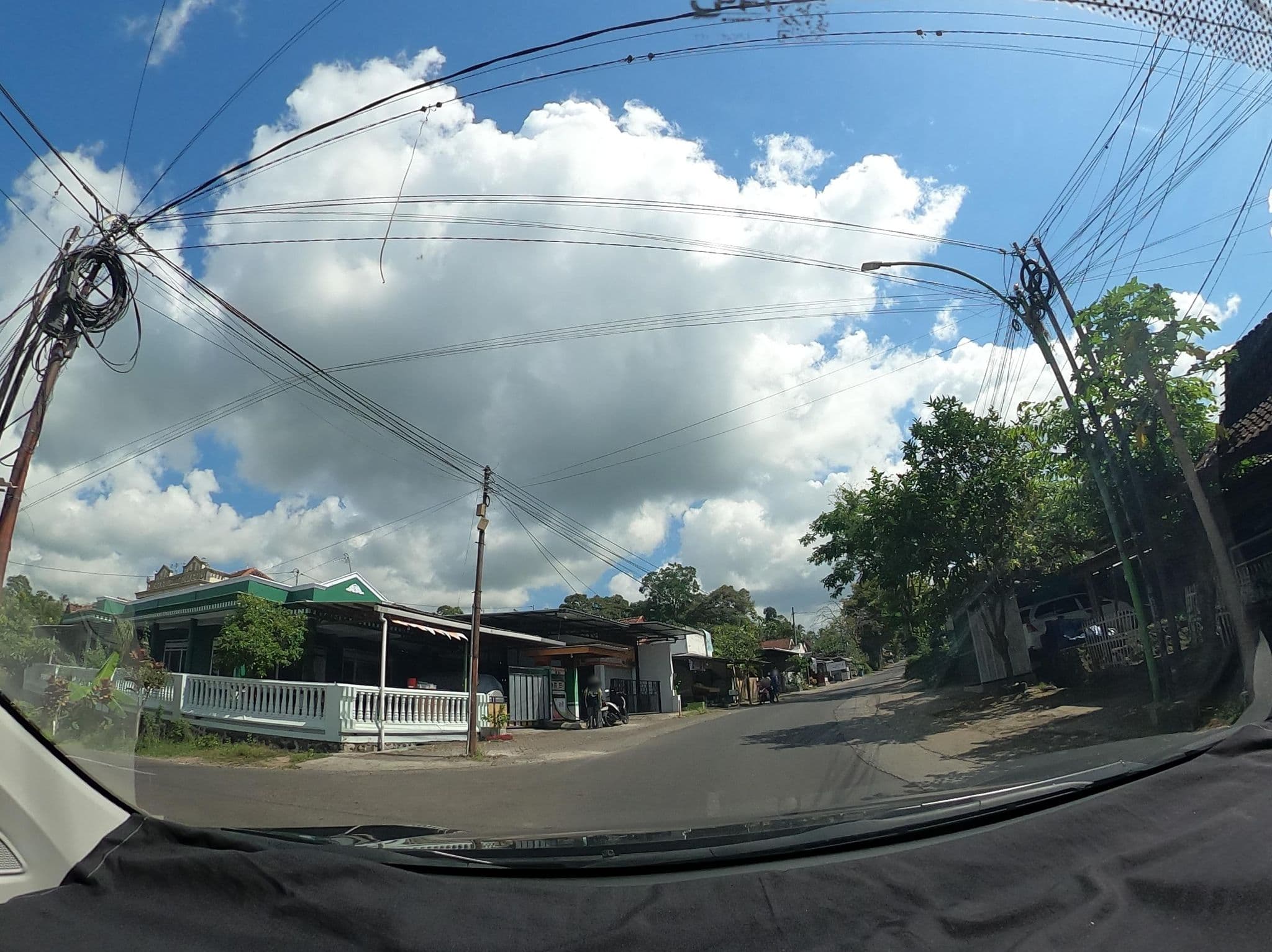 Street view near Homestay Nur/Bella, Banyuwangi — © Kaart_Local (CC BY-SA · Mapillary)