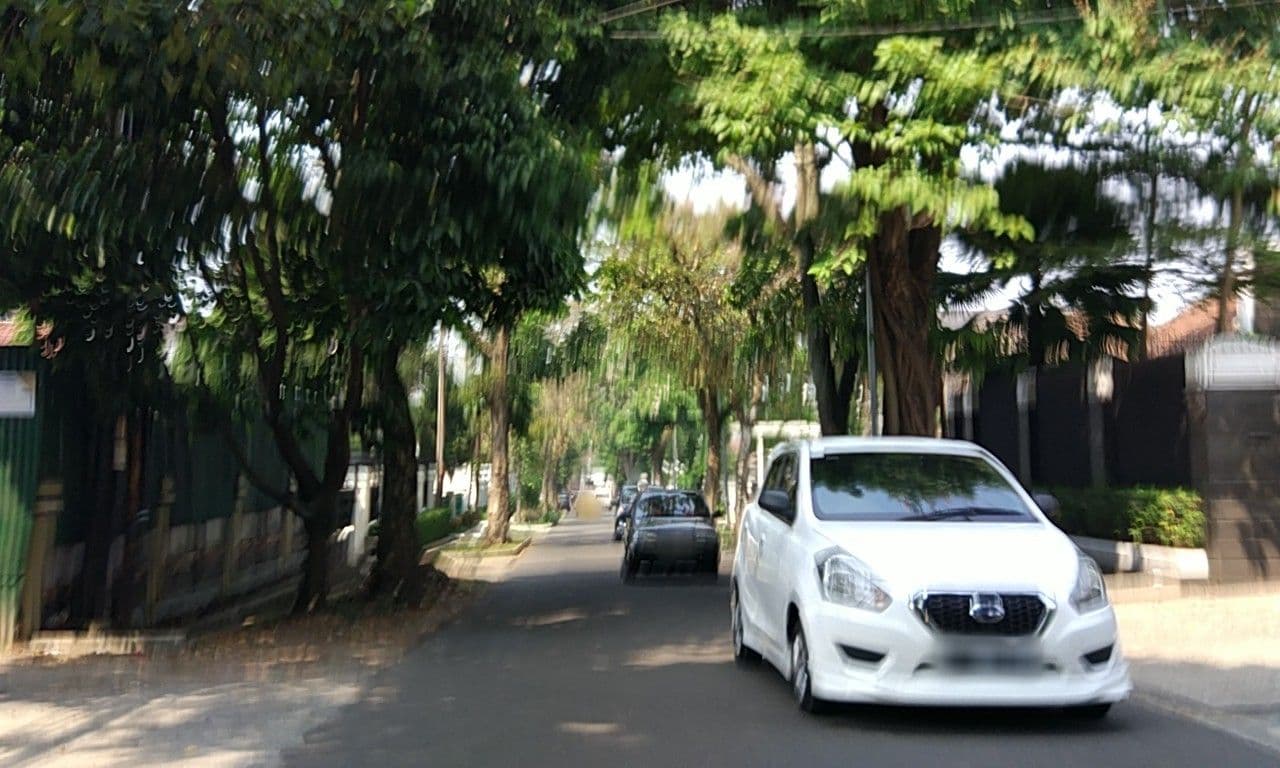 Street view near De Hoff Cihampelas Cottage, Bandung