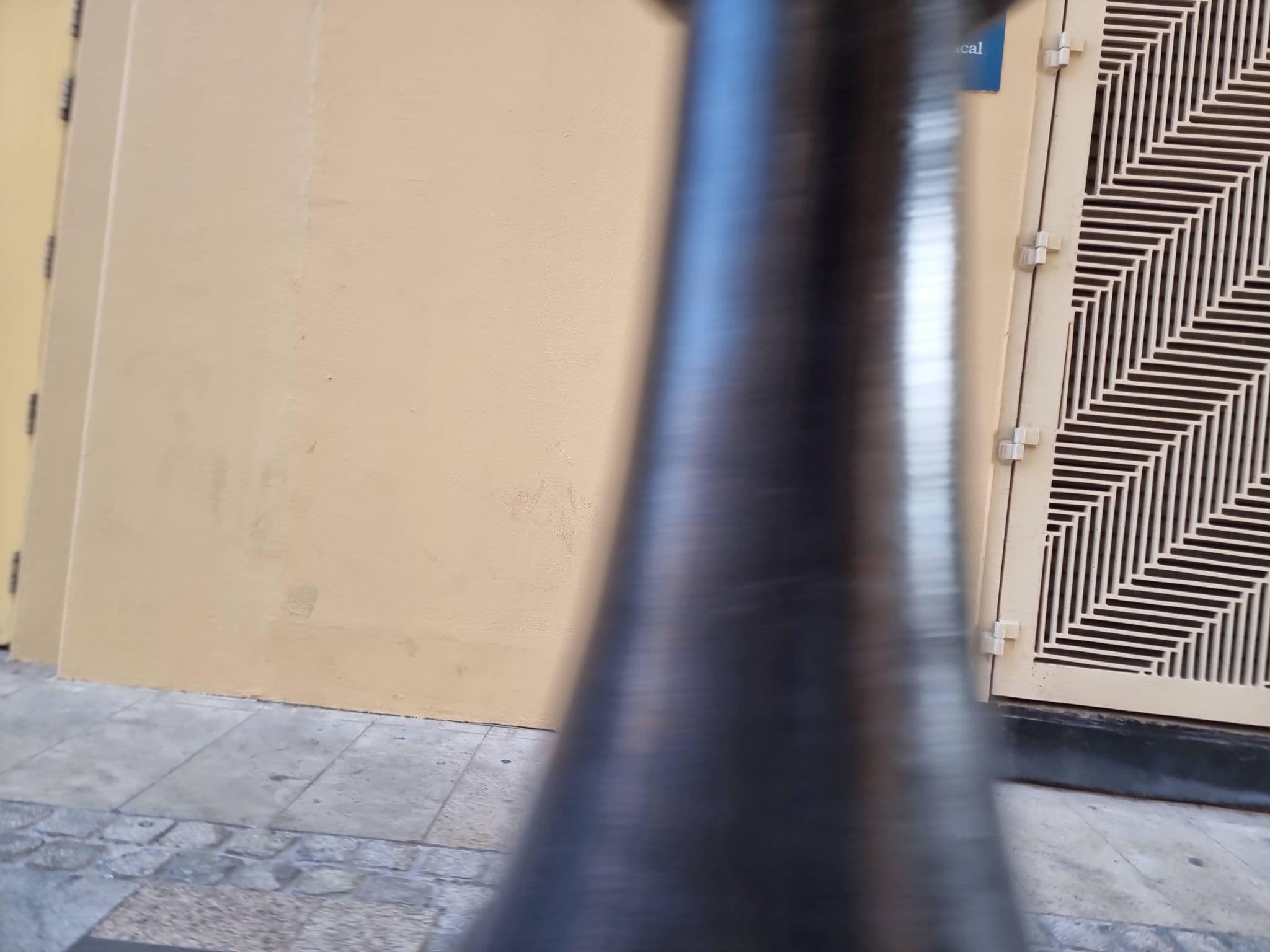 Street view near Robin Beach Hostel JBR, Dubai Marina — © mapfool (CC BY-SA · Mapillary)