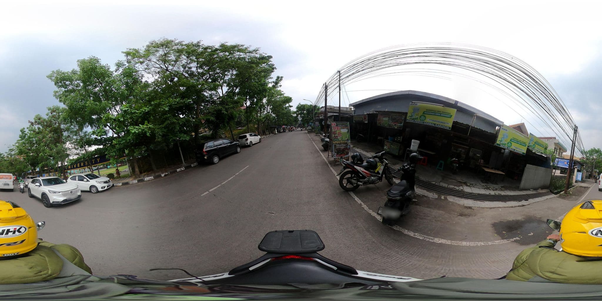 Street view near Arinda Guest House, Bandung