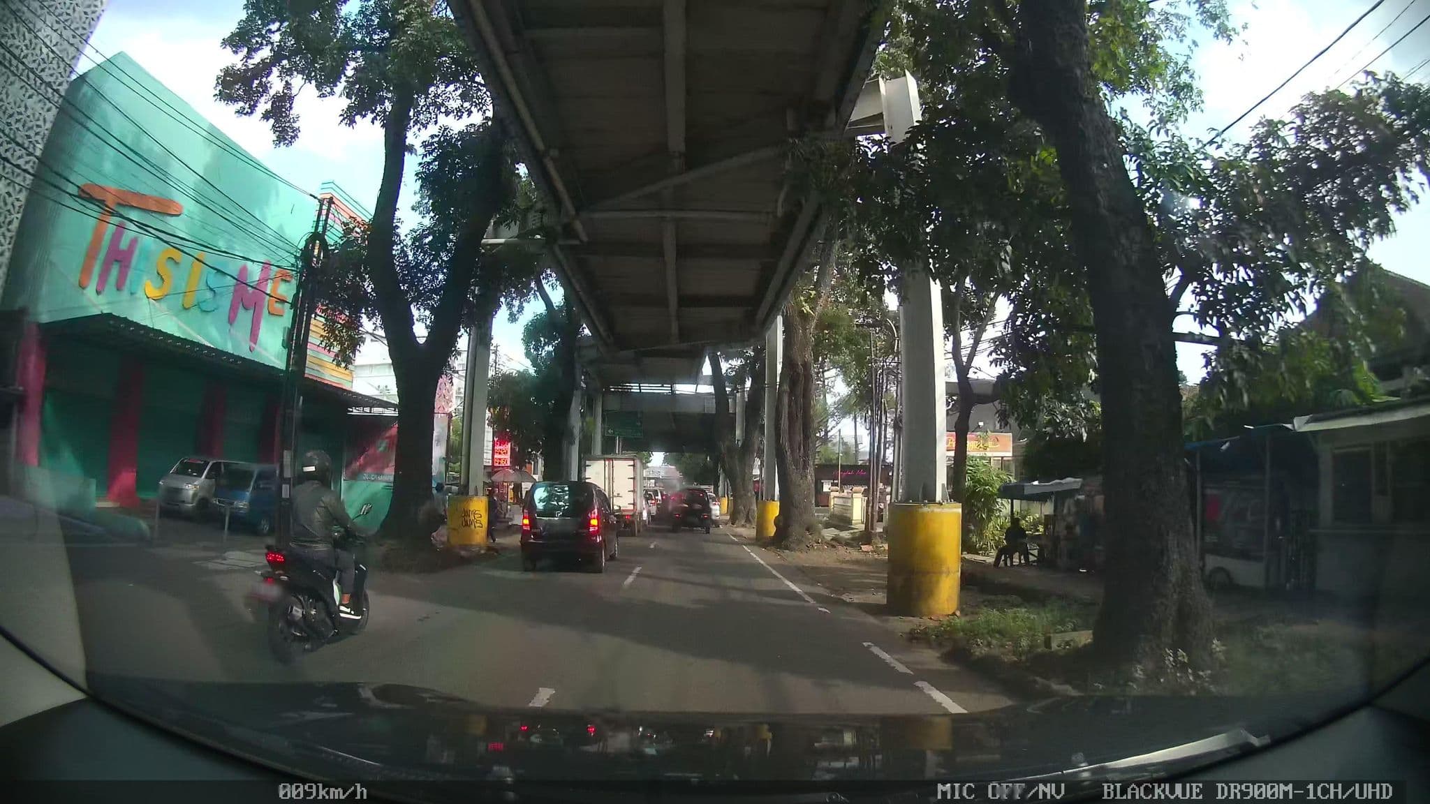 Street view near Vio Cihampelas, Bandung