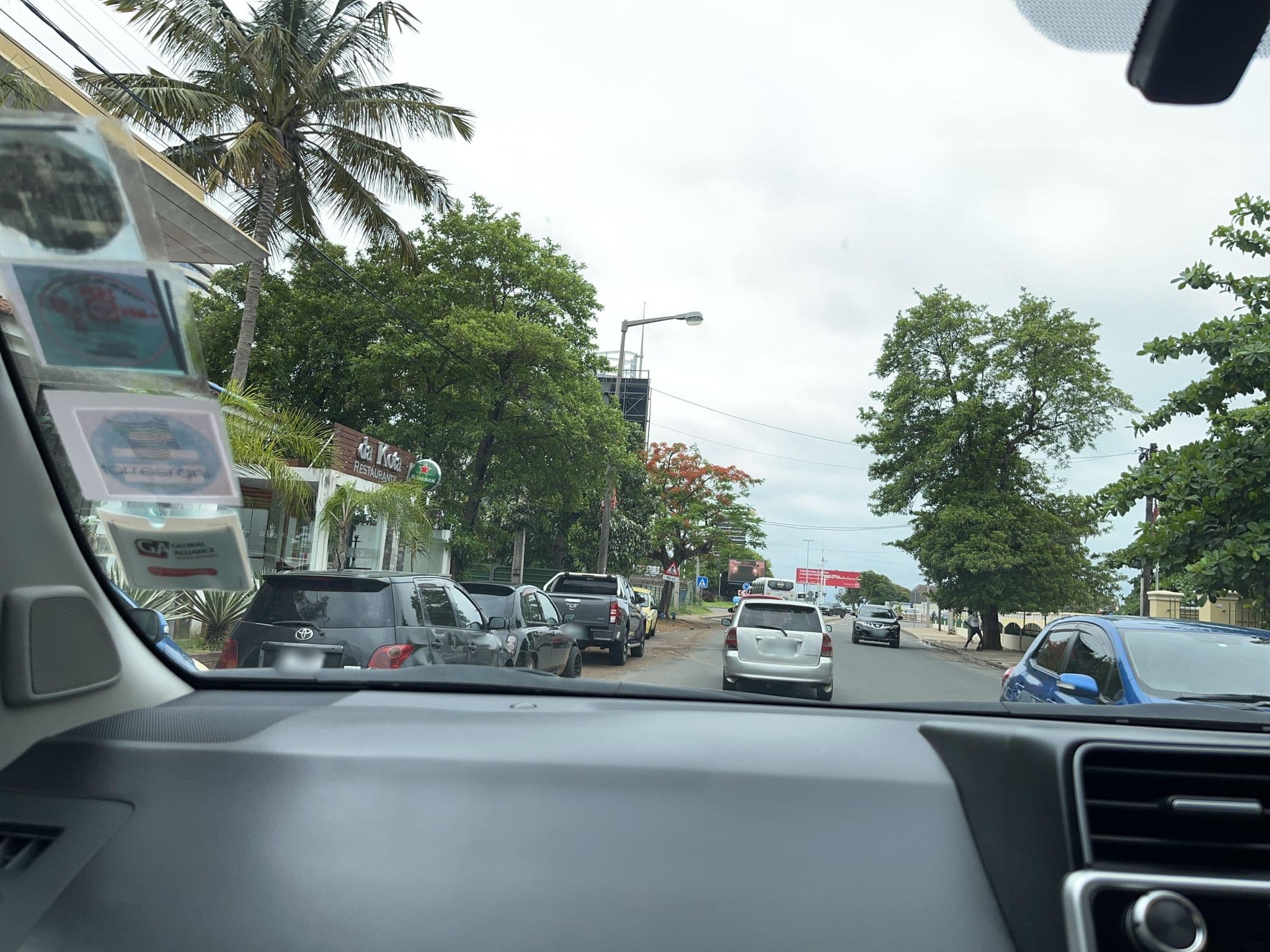 Street view near Angel Guest House, Maputo — © naalb (CC BY-SA · Mapillary)