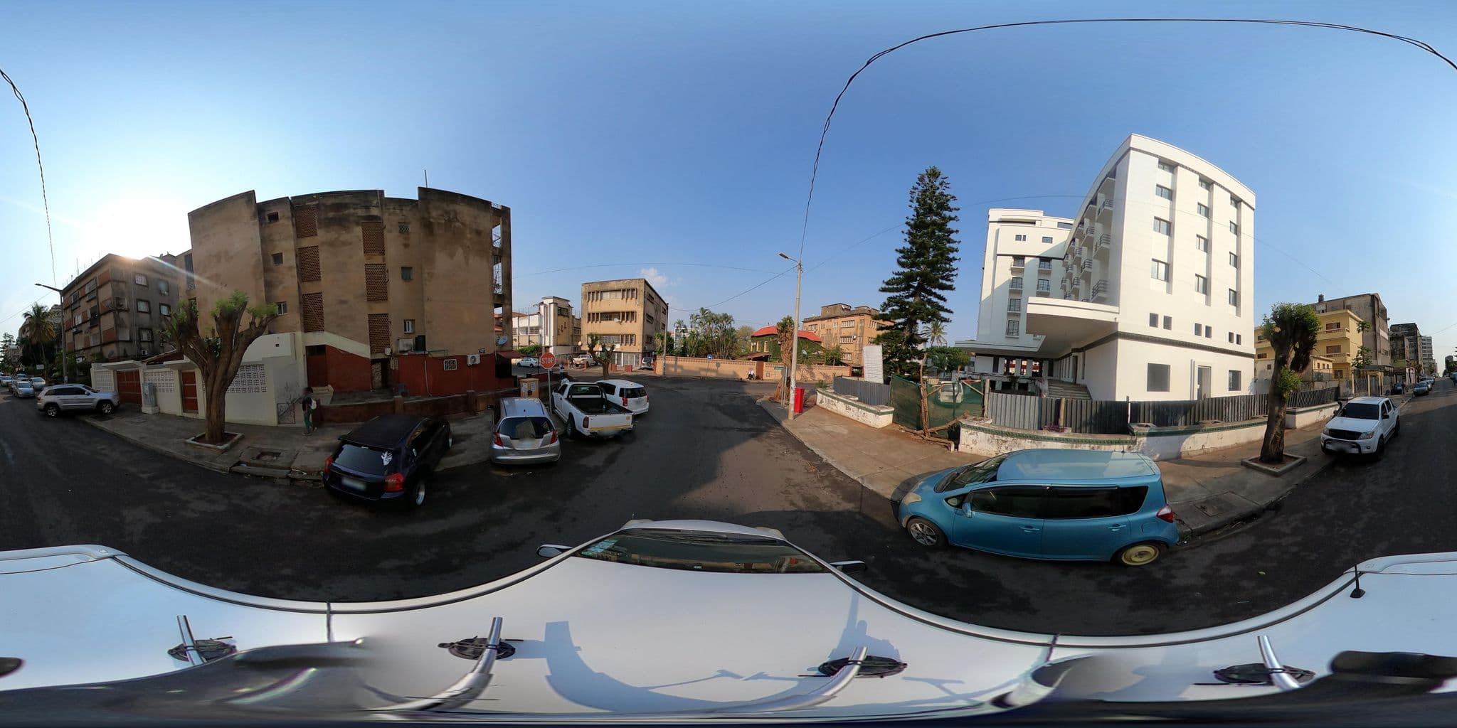 Street view near Escola Andalucia, Maputo — © OMTMOZ (CC BY-SA · Mapillary)