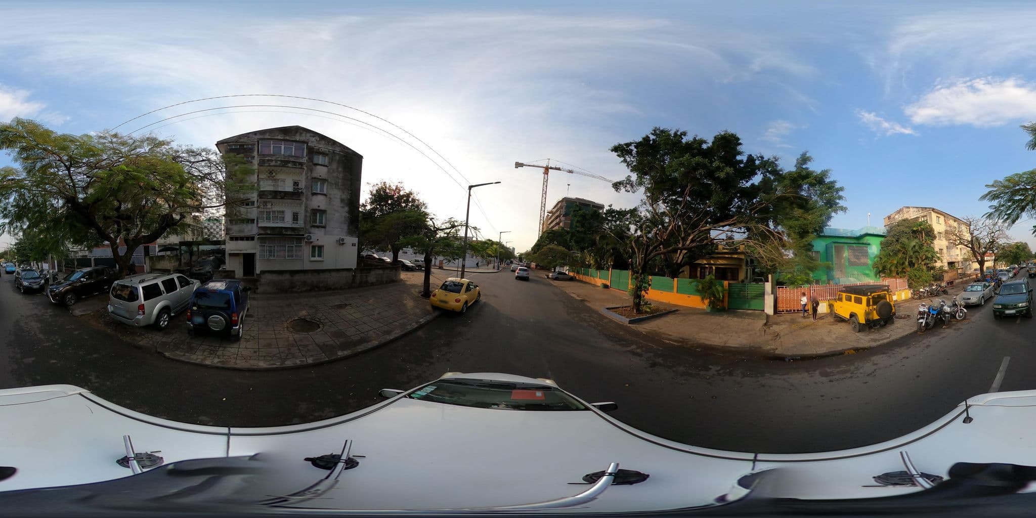 Street view near Karingana Guesthouse, Maputo — © OMTMOZ (CC BY-SA · Mapillary)