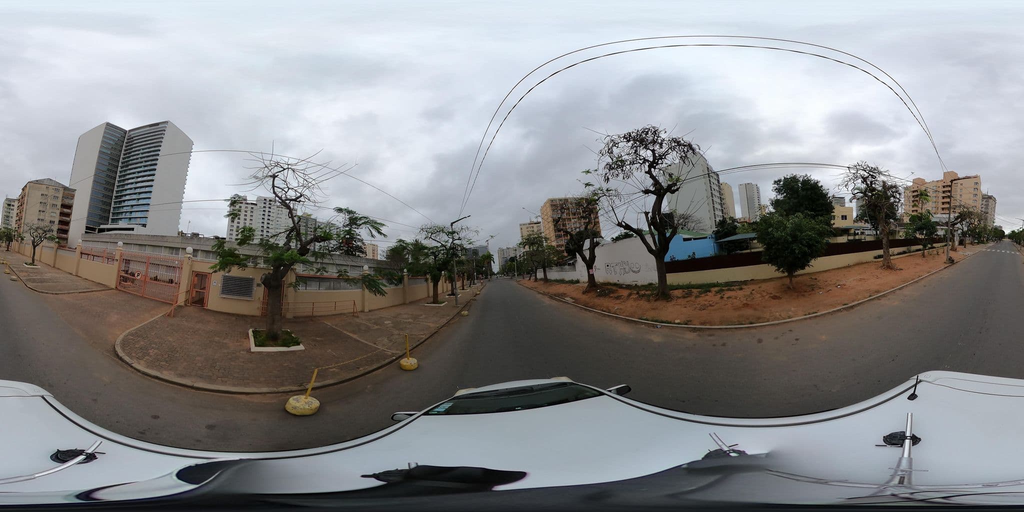 Street view near Angel Hotel Apartments, Maputo — © OMTMOZ (CC BY-SA · Mapillary)
