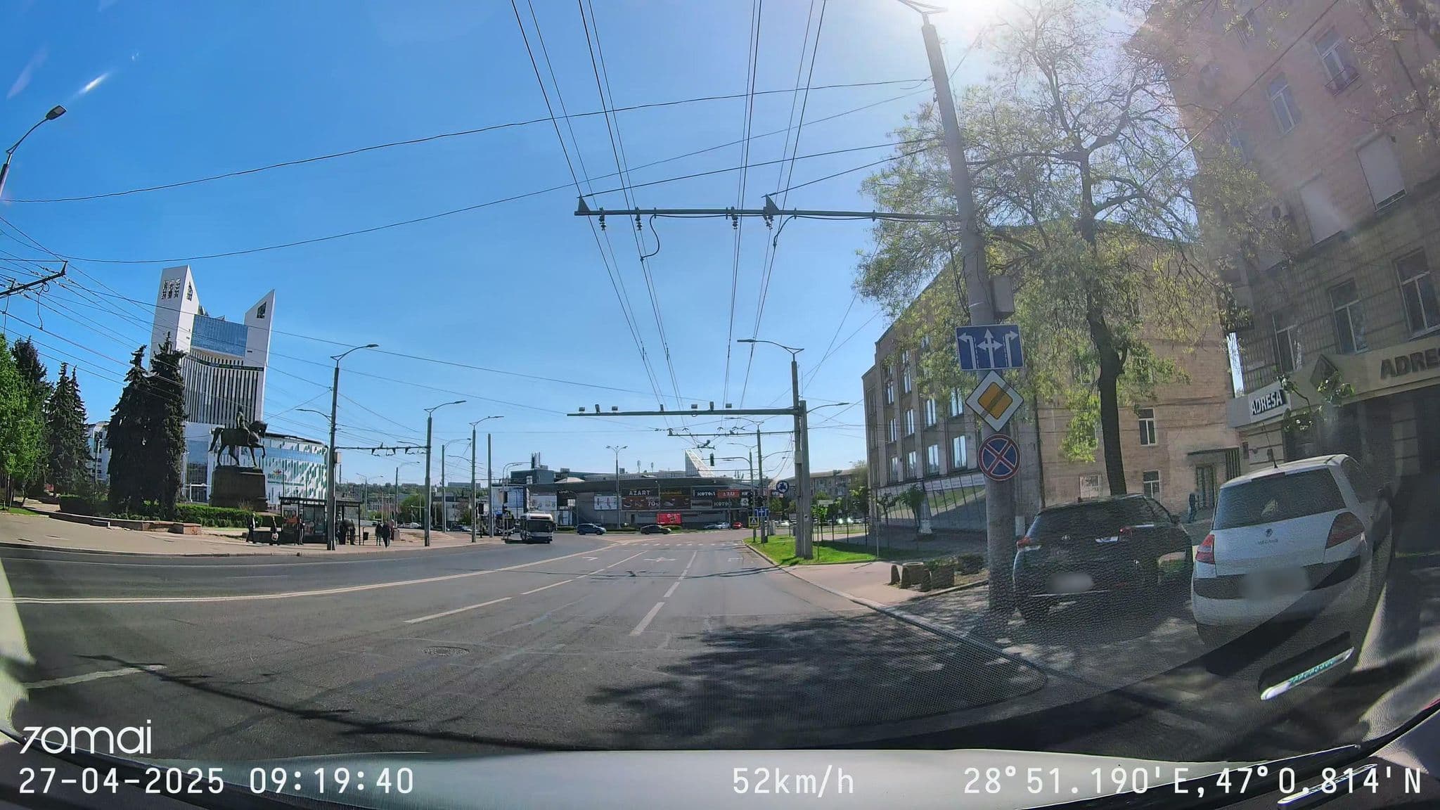 Street view near Adresa Apart Hotel, Chisinau — © doriel (CC BY-SA · Mapillary)