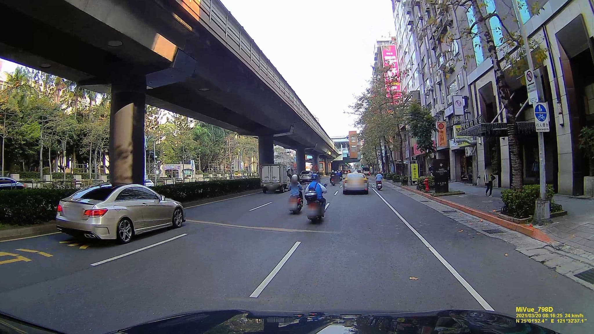 Street view near Taipei Fullerton Hotel Fuxing South, Taipei — © hcyen (CC BY-SA · Mapillary)