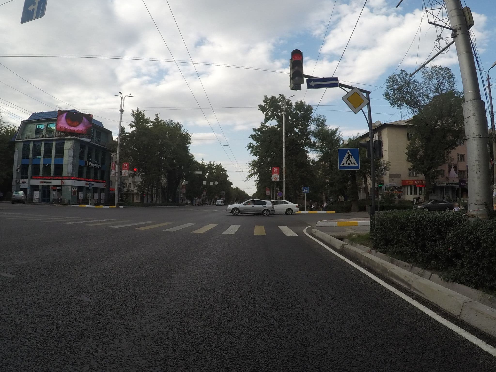 Street view near Roof Hostel (13 floor), Bishkek — © chrisbeddow (CC BY-SA · Mapillary)