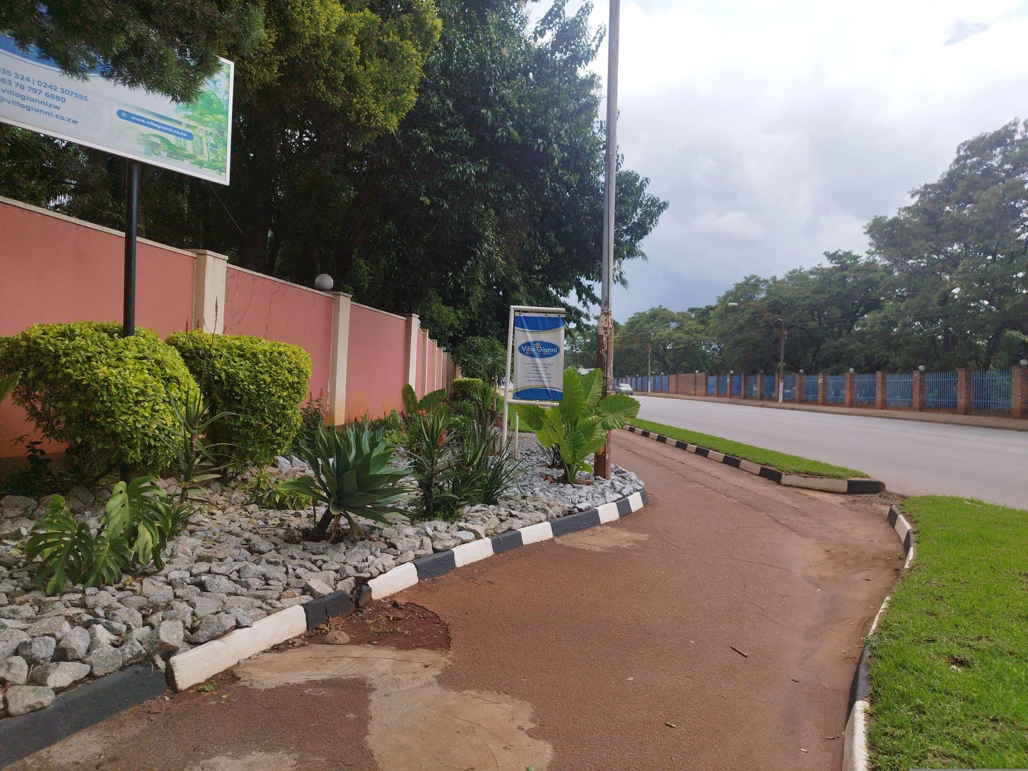 Street view near Villa Gianni, Harare — © trusttmaps (CC BY-SA · Mapillary)