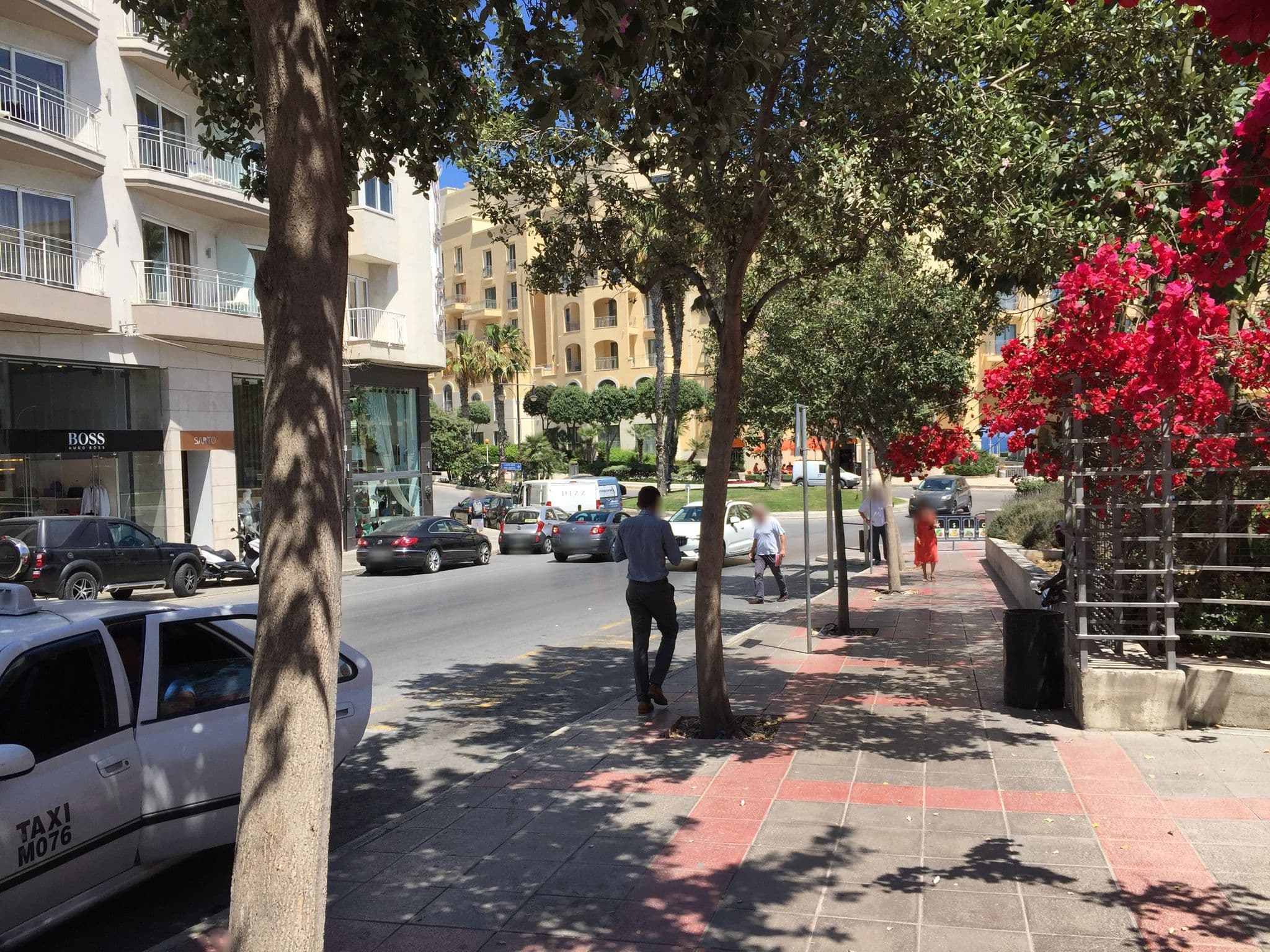 Street view near Onyx Hotel Malta, San Ġiljan — © richlv (CC BY-SA · Mapillary)