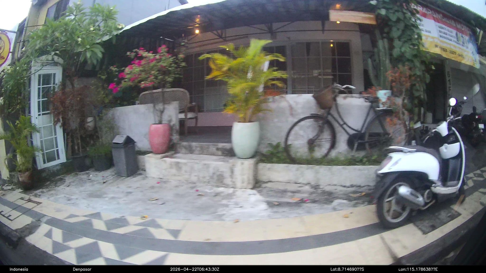 Street view near Warung Coco, Kuta