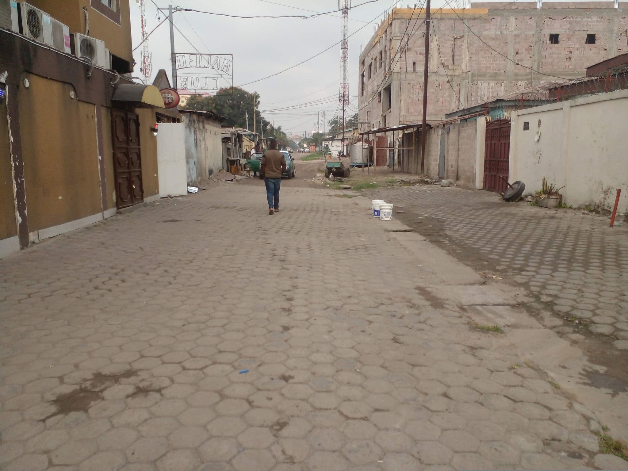 Street view near MARWINE HOTEL, Brazzaville — © pamphile (CC BY-SA · Mapillary)