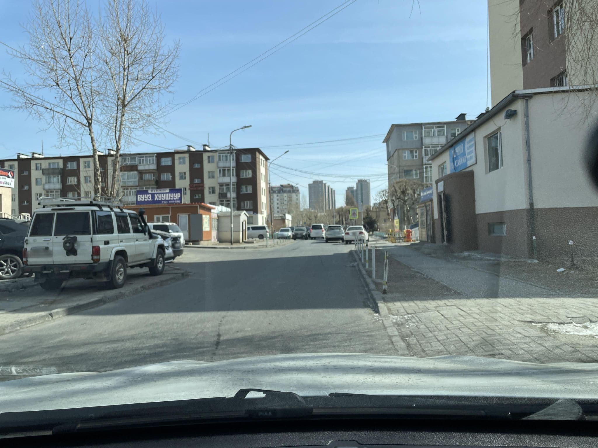 Street view near Happiness Hotel, Ulan Bator — © ganzorig (CC BY-SA · Mapillary)
