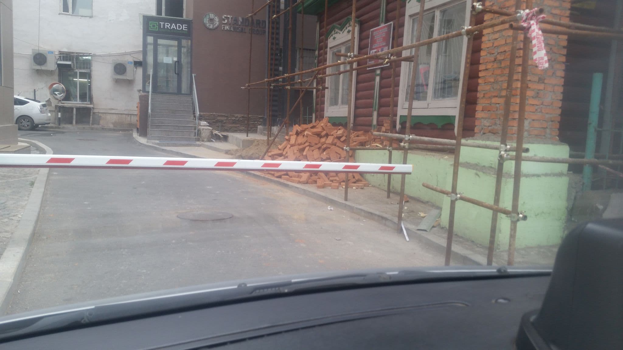 Street view near Амралтын газар | Amraltiin gazar, Ulan Bator — © batzaya123 (CC BY-SA · Mapillary)