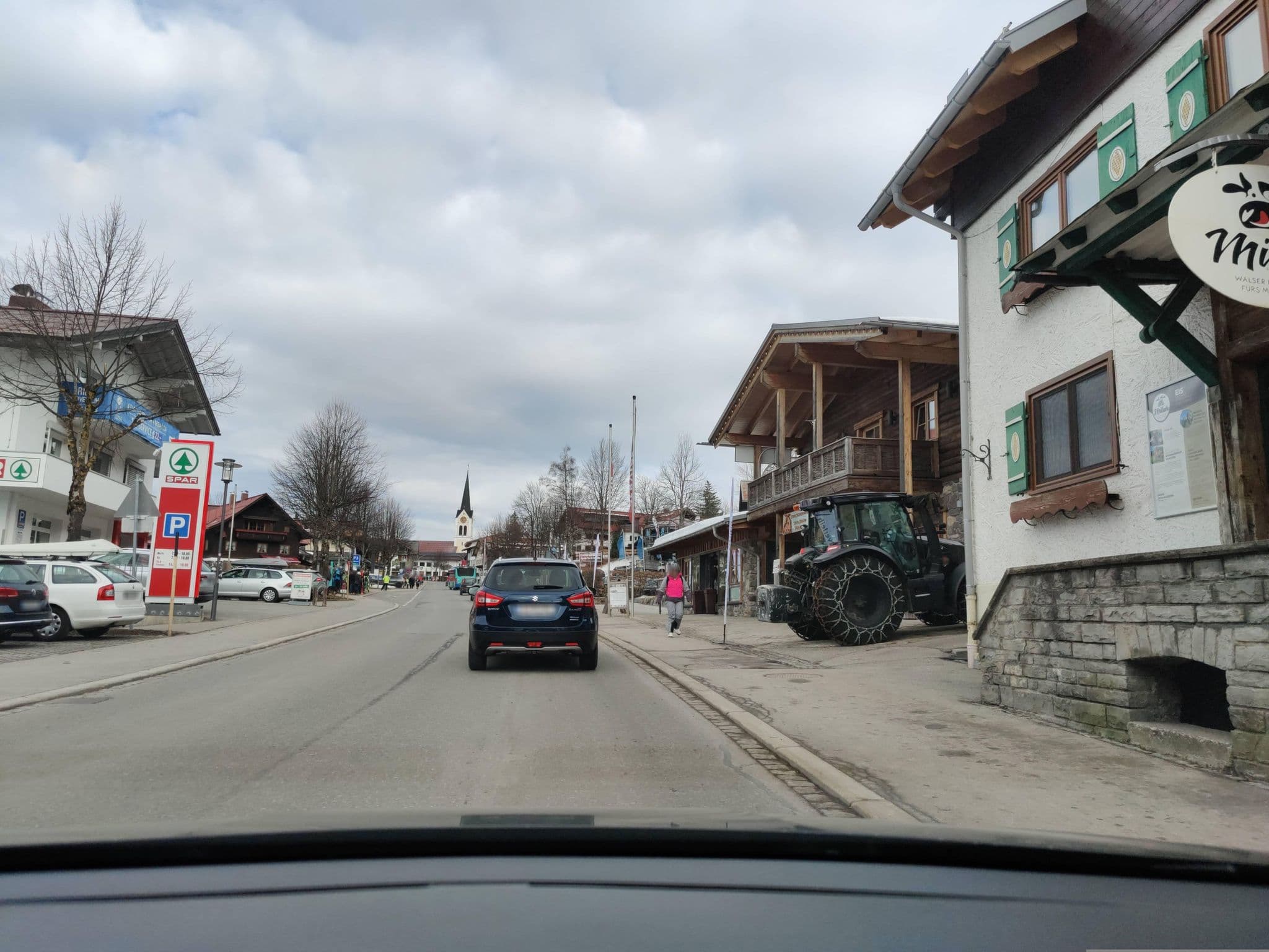 Street view near Haus Waldeck, Riezlern — © littlefool (CC BY-SA · Mapillary)