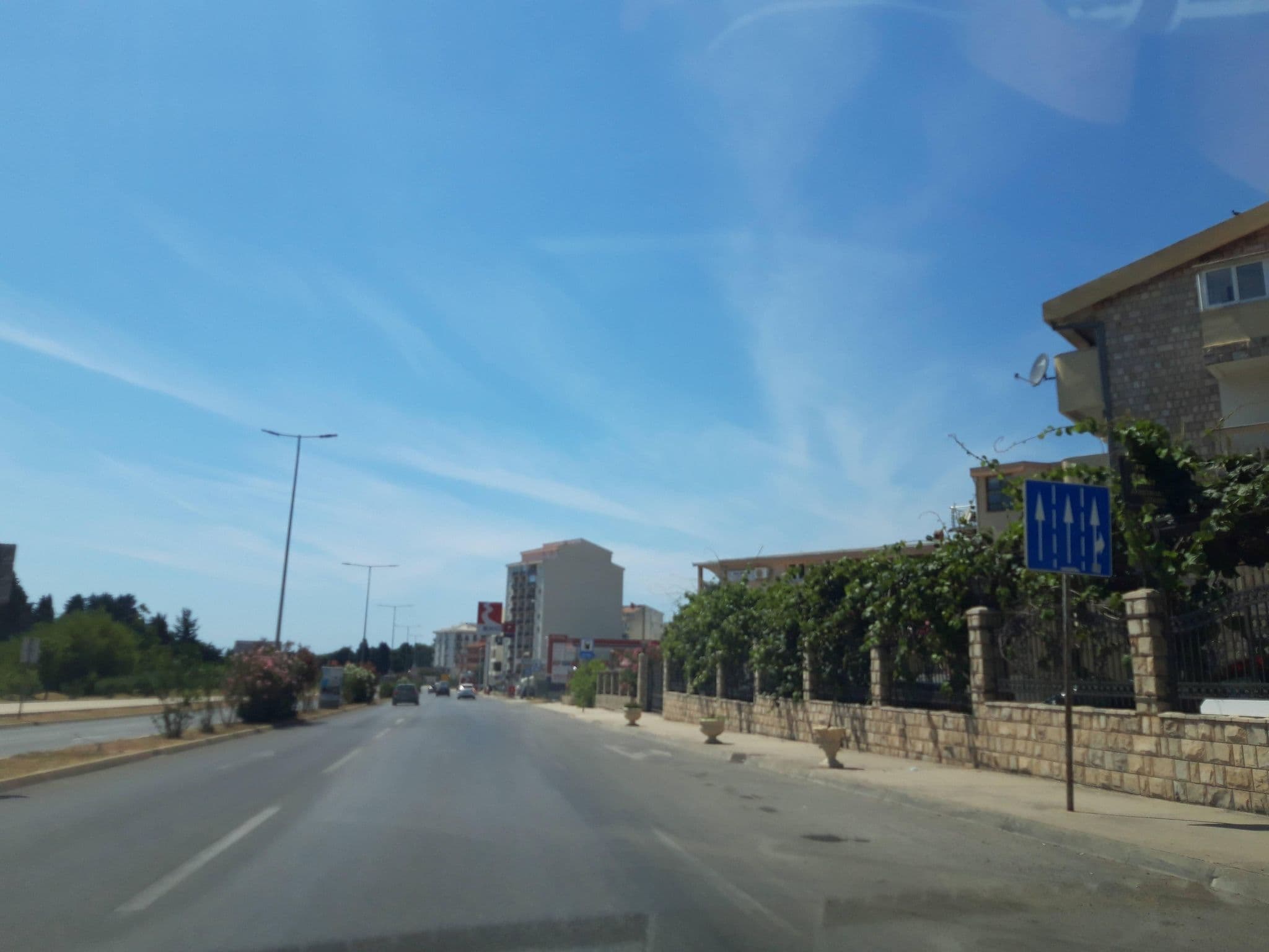 Street view near Villa Dana, Šušanj — © fivewho (CC BY-SA · Mapillary)