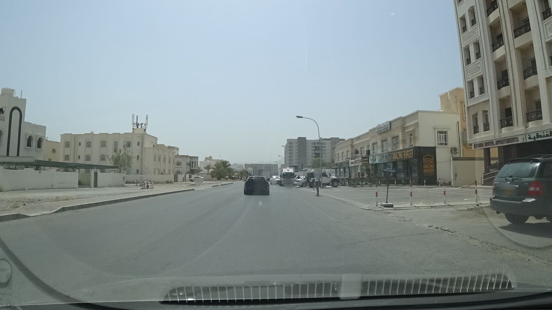 Street view near Azaiba Hotel Apartments العذيبة للشقق المفروشة, Bawshar — © vbombaerts (CC BY-SA · Mapillary)