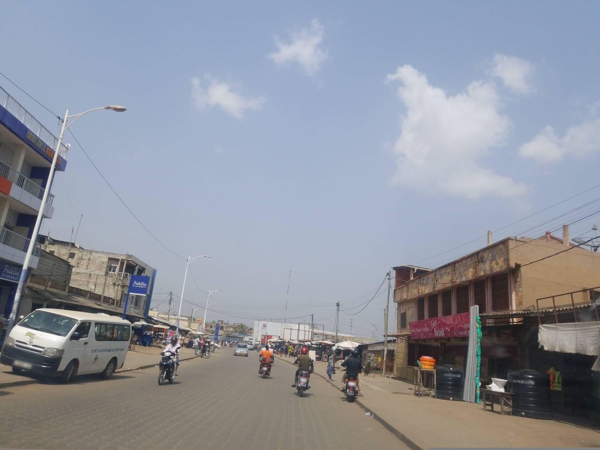 Street view near Guesthouse Rotimex, Lomé — © agecet (CC BY-SA · Mapillary)